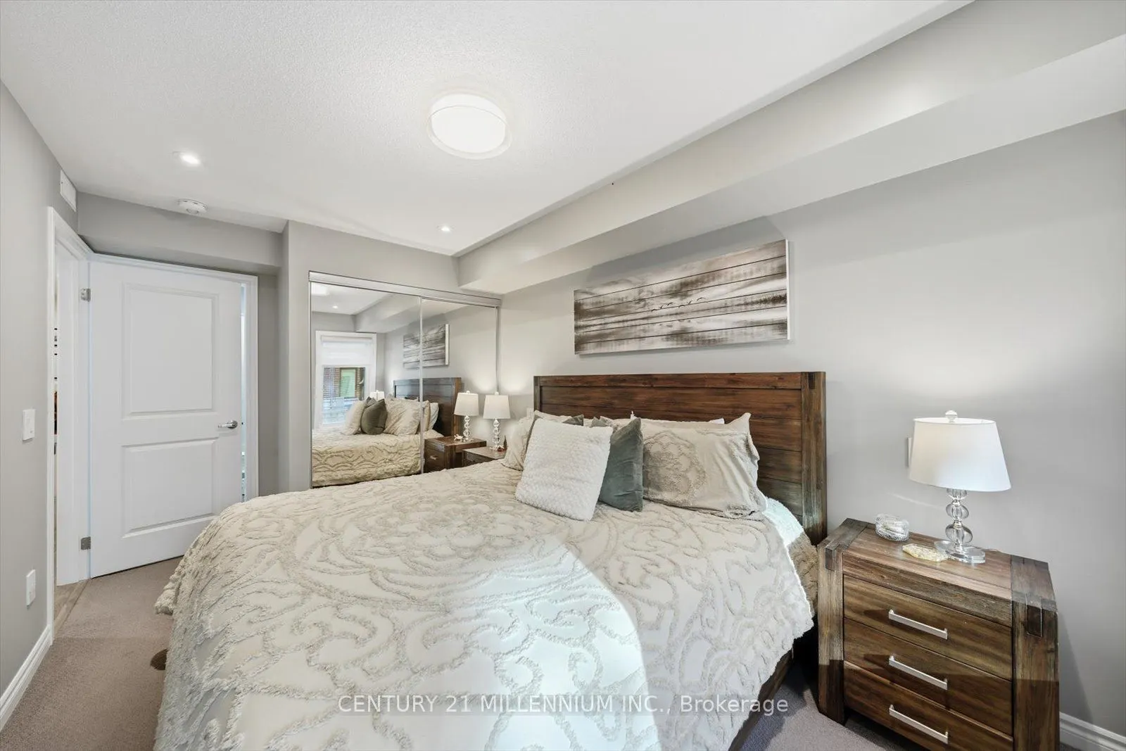 95 Eastwood Park Gardens, #21