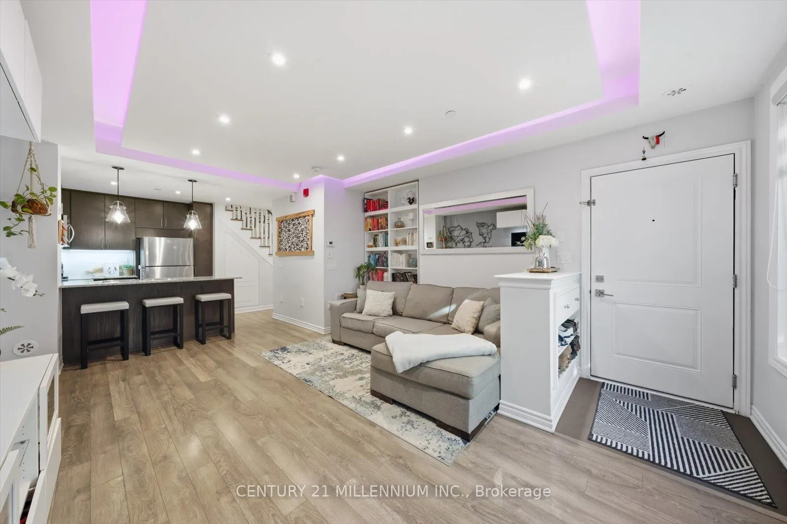 95 Eastwood Park Gardens, #21