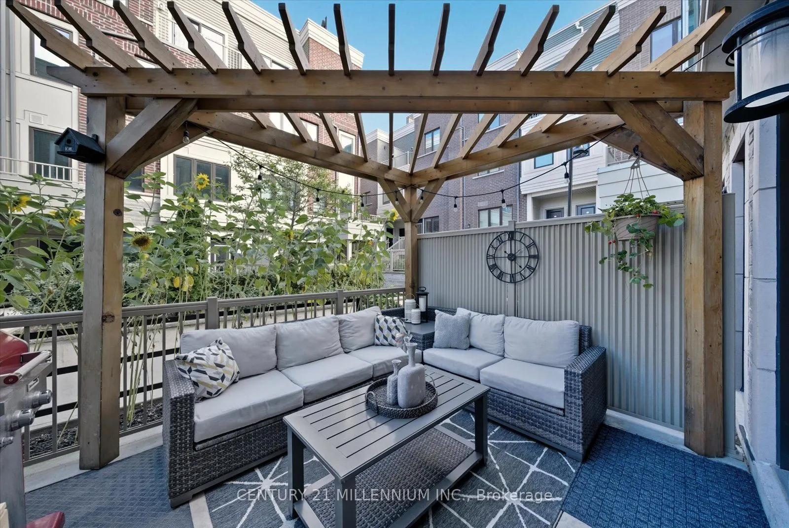 95 Eastwood Park Gardens, #21