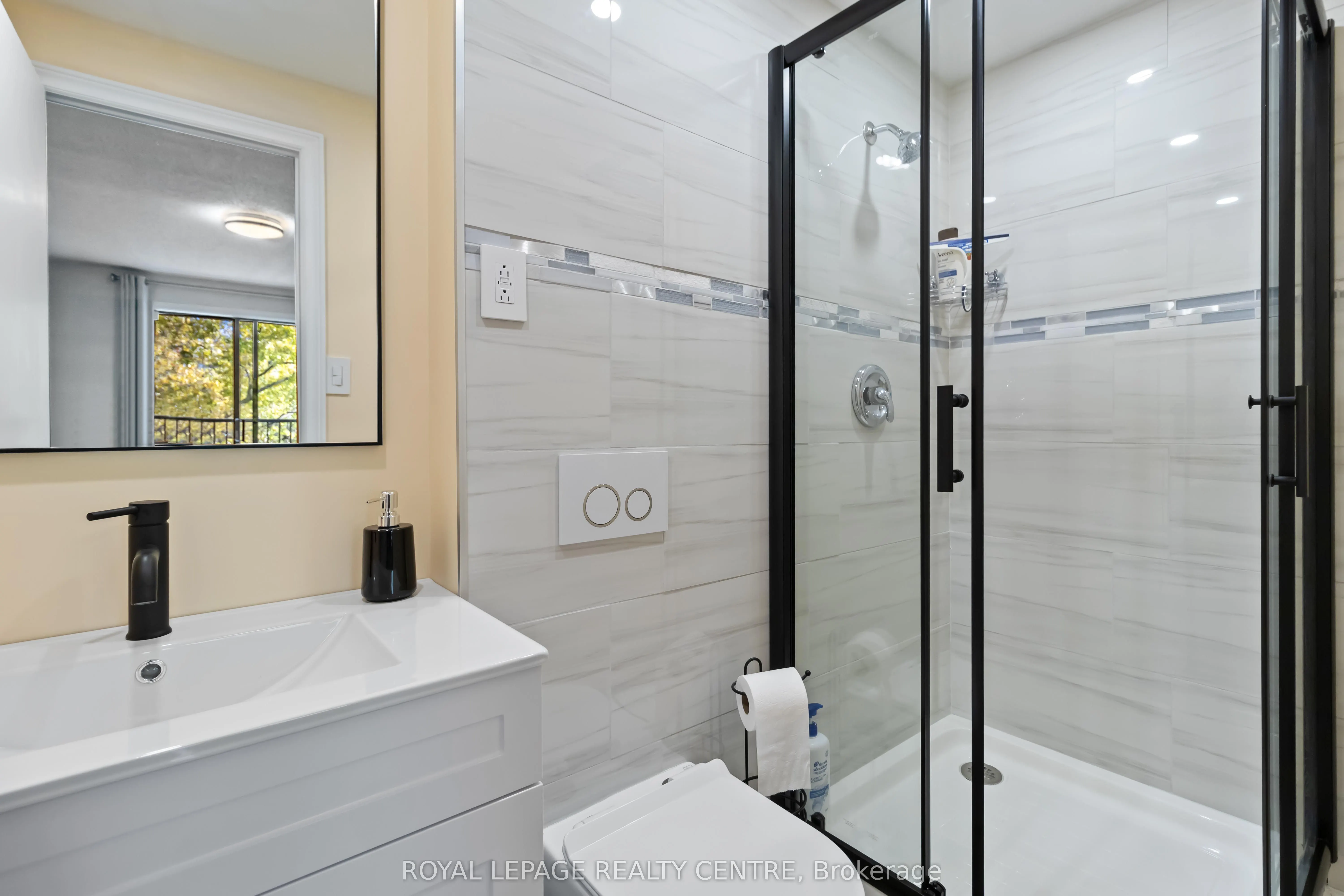 1330 Mississauga Valley Blvd Boulevard, #34