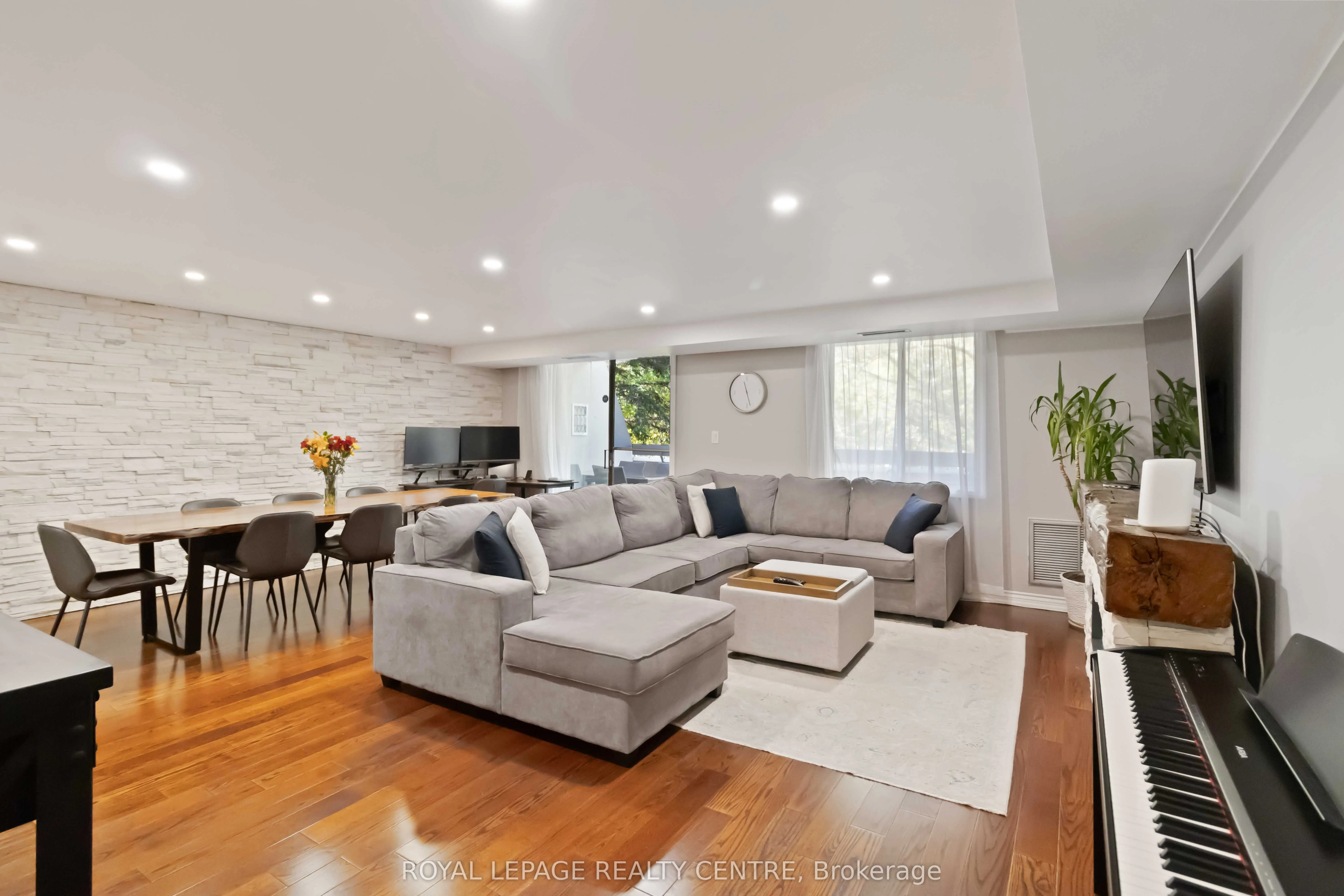 1330 Mississauga Valley Blvd Boulevard, #34