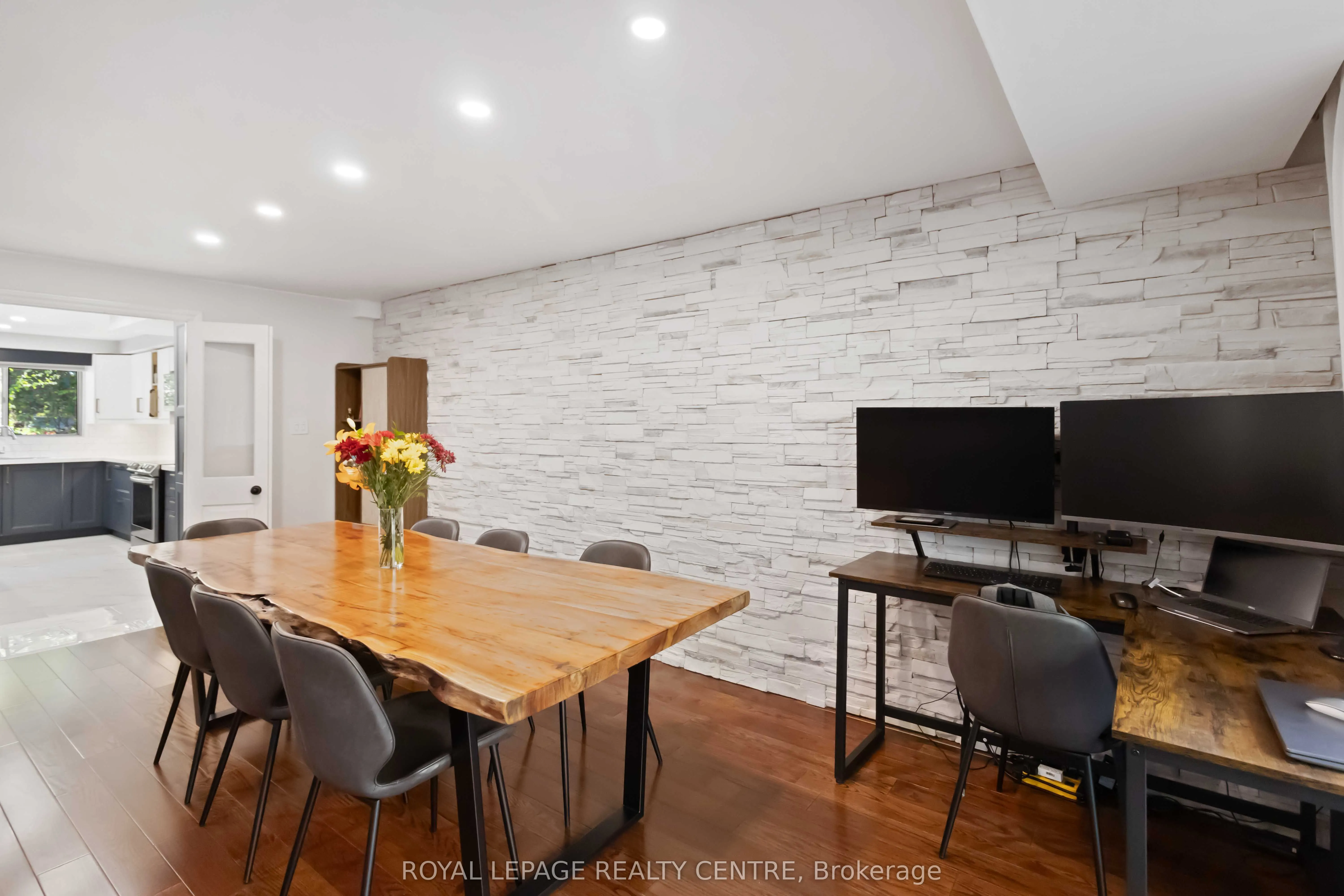 1330 Mississauga Valley Blvd Boulevard, #34