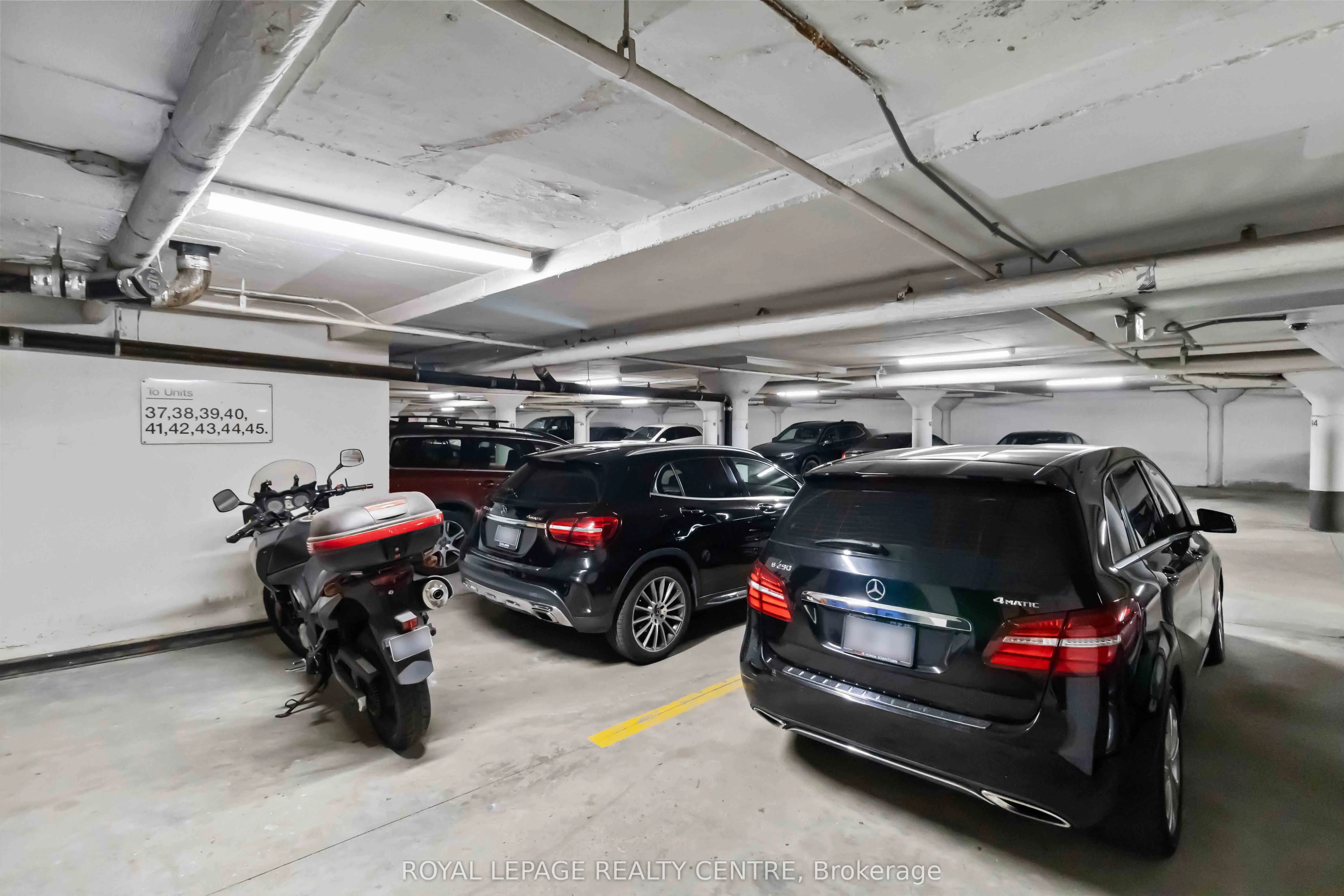 1330 Mississauga Valley Blvd Boulevard, #34