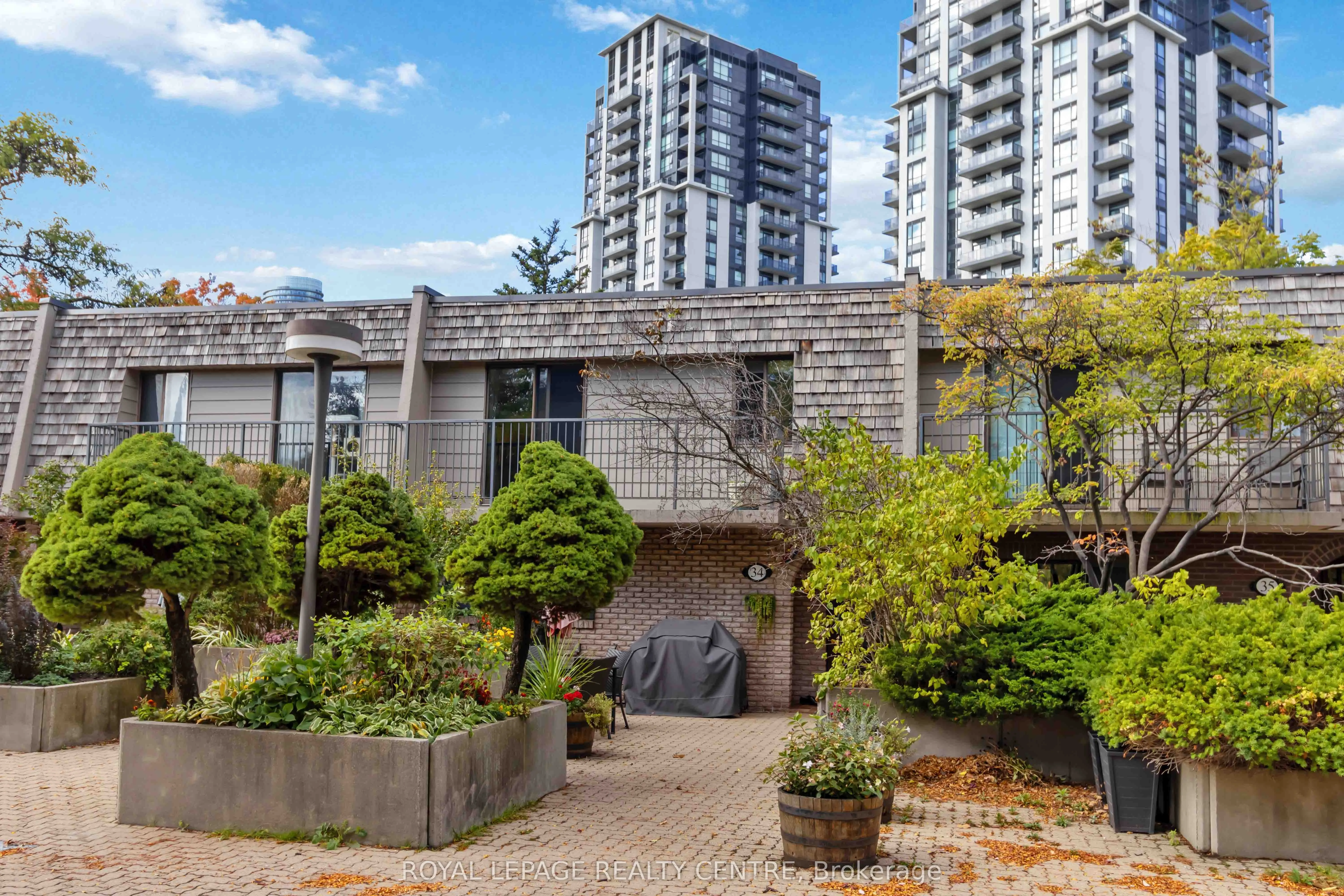 1330 Mississauga Valley Blvd Boulevard, #34