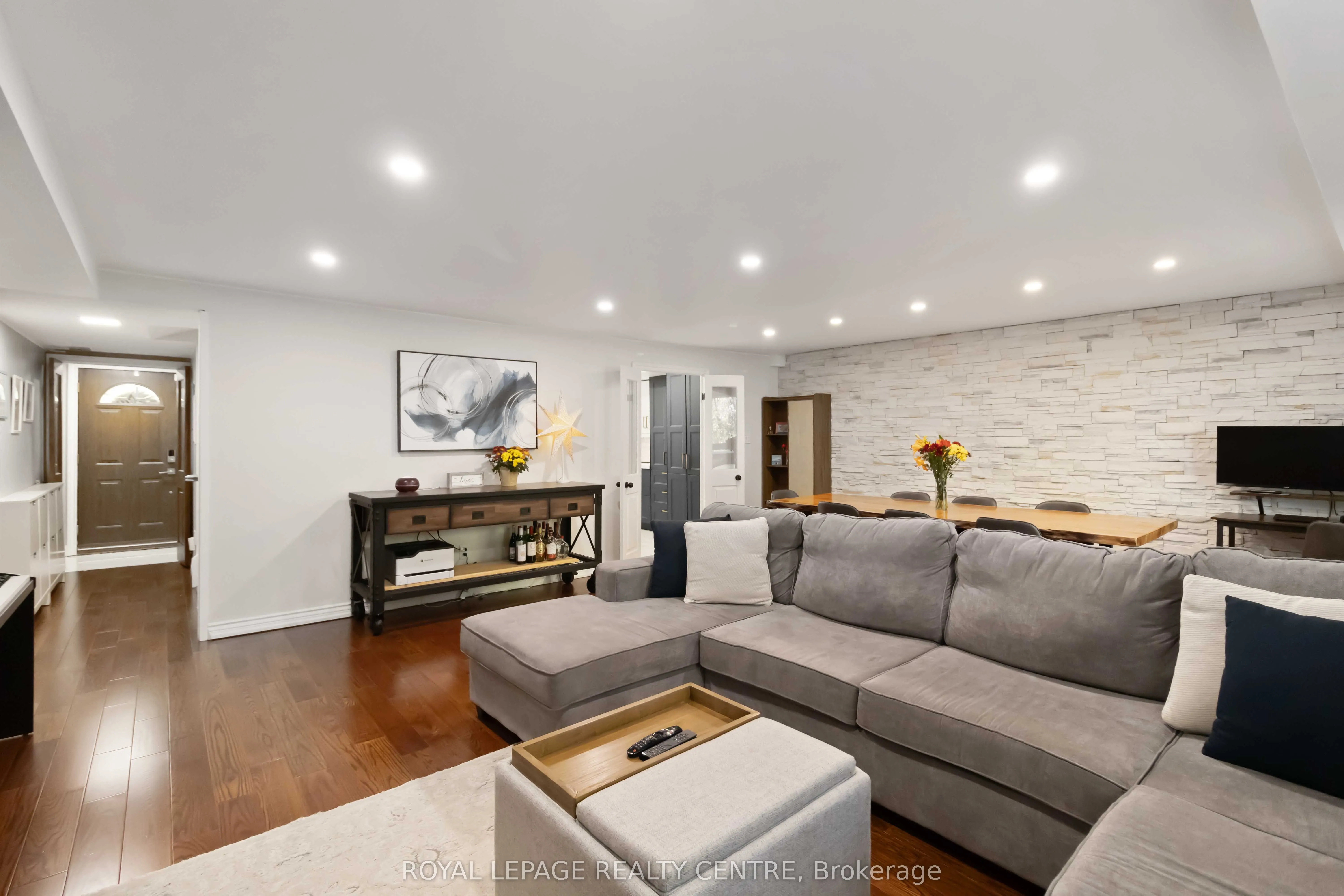 1330 Mississauga Valley Blvd Boulevard, #34