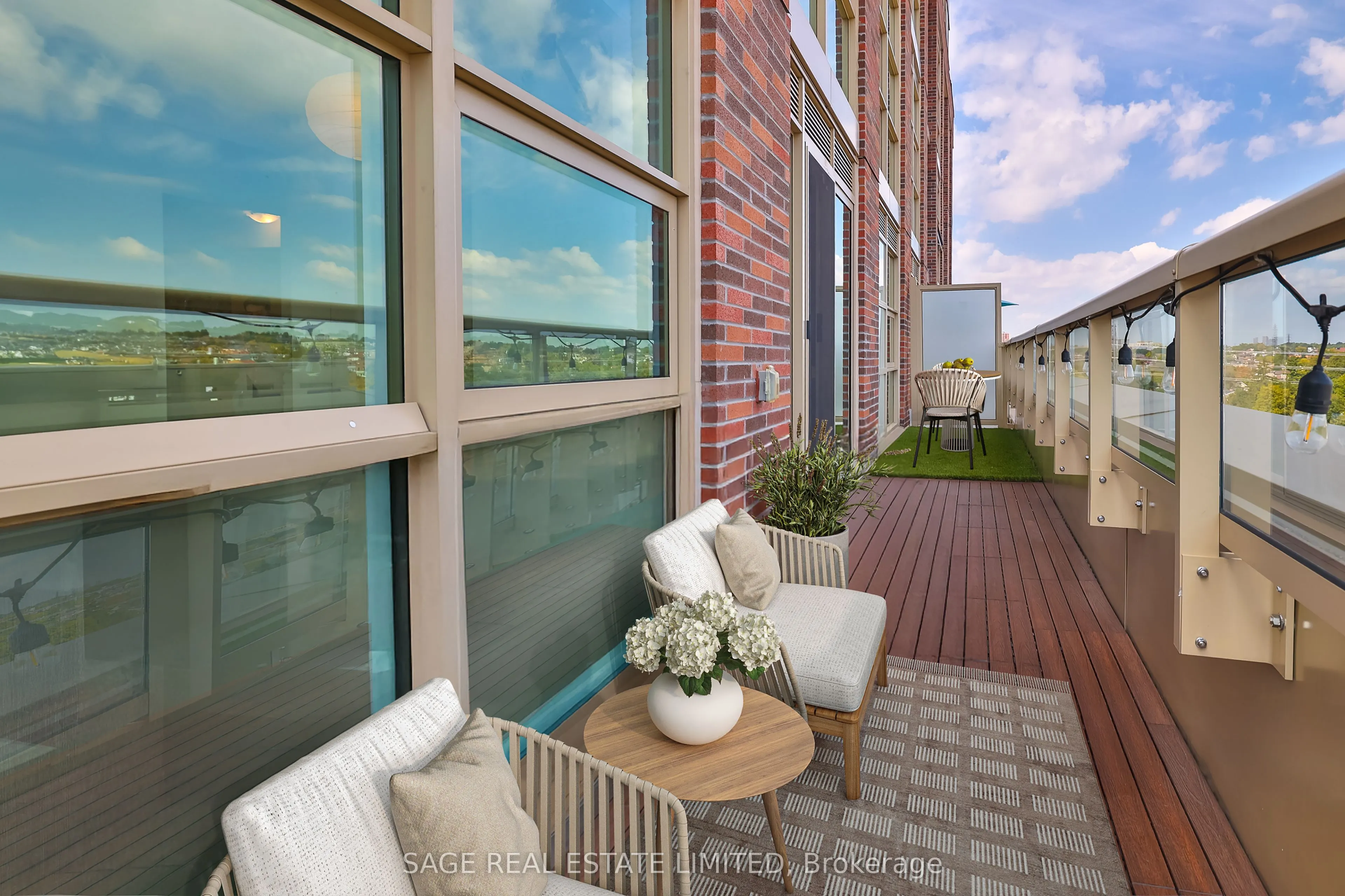 1787 St Clair Avenue, #720