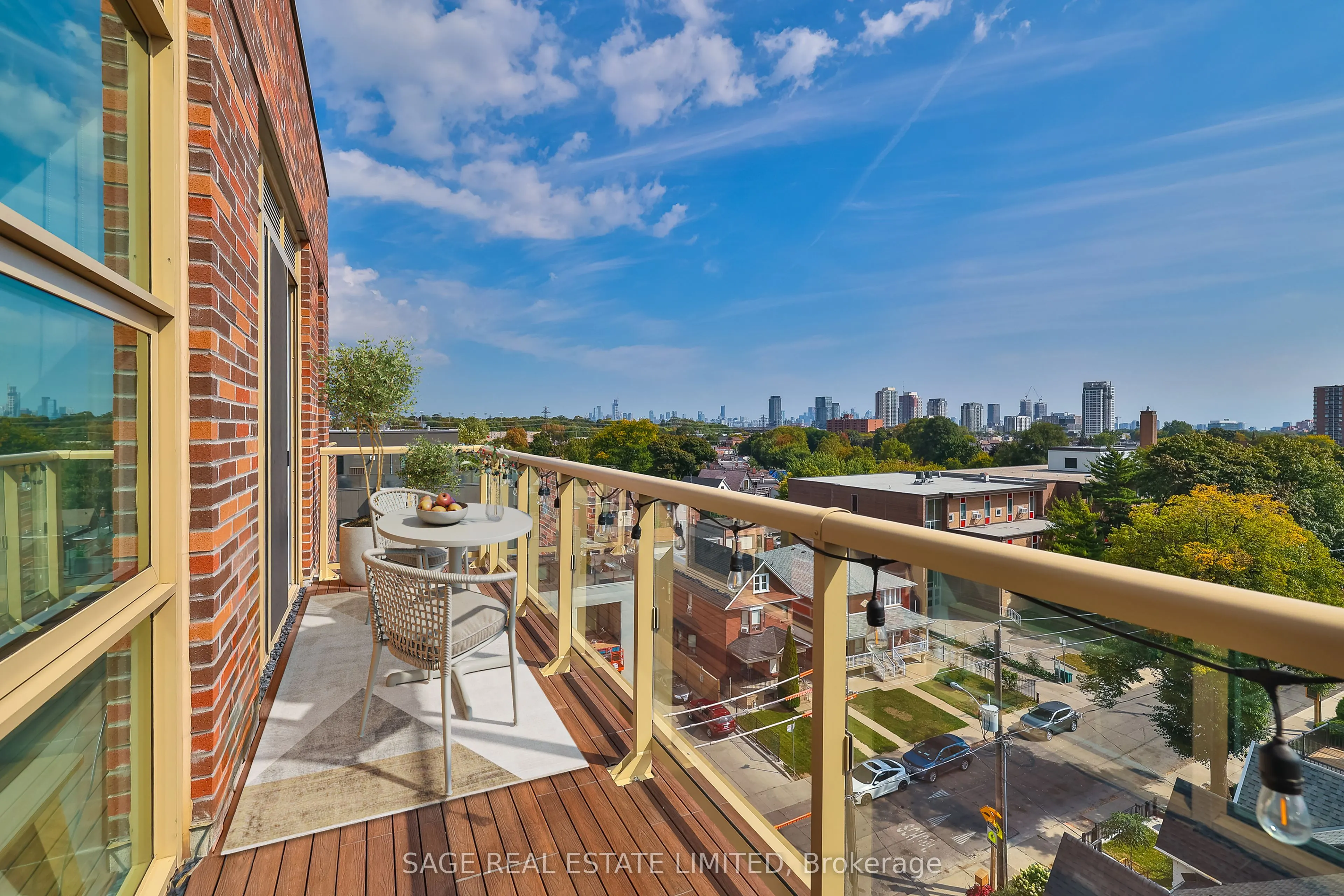 1787 St Clair Avenue, #720