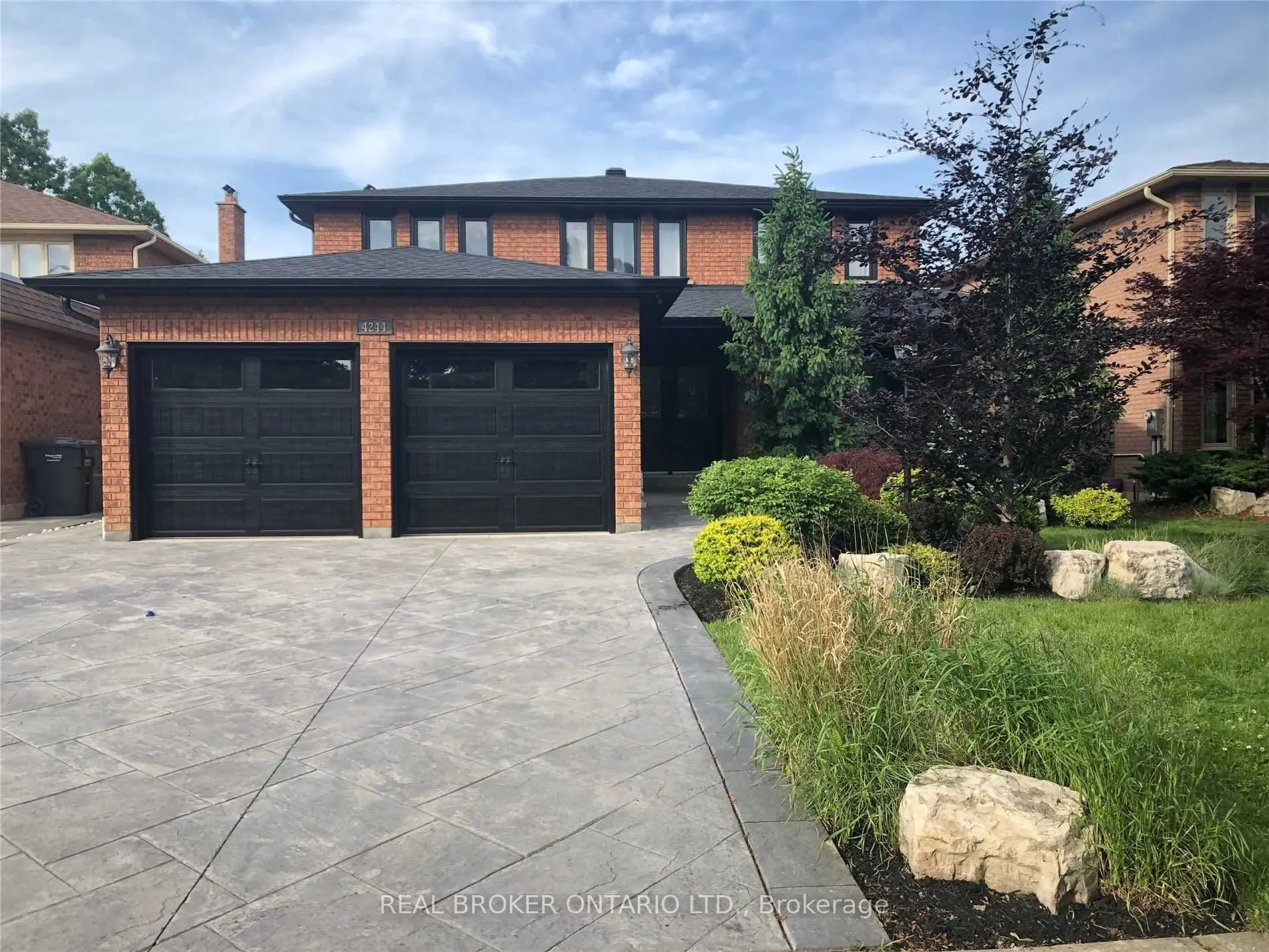 4244 Starlight Crescent, #Lower