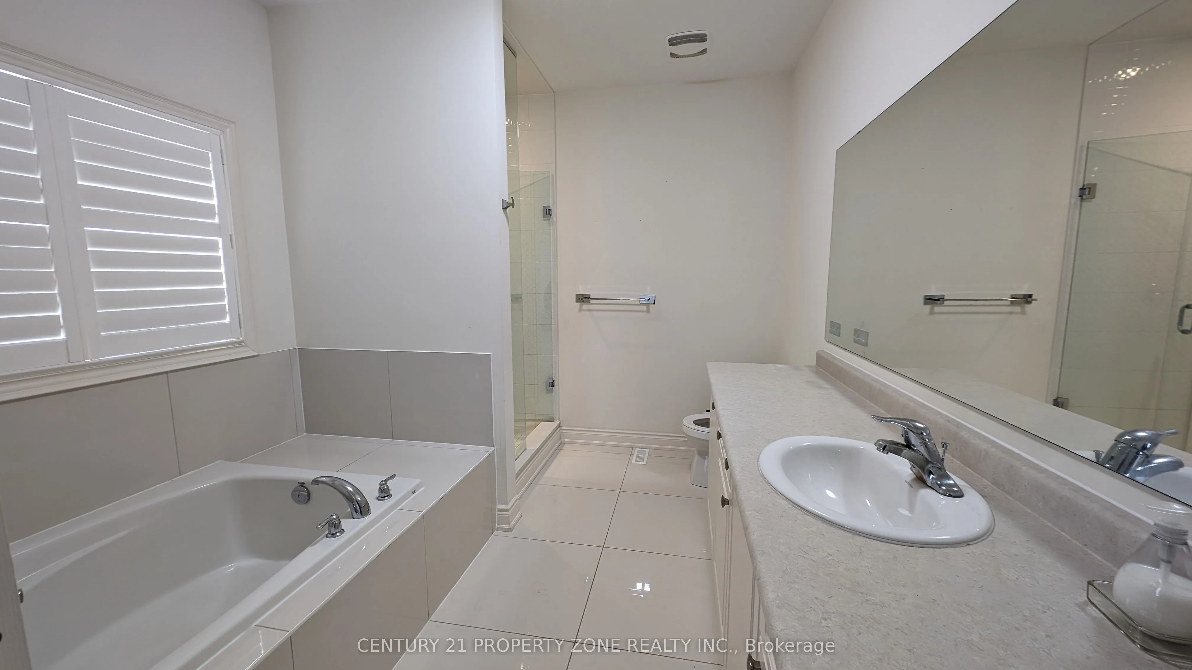 10 Goderich Drive, #Upper