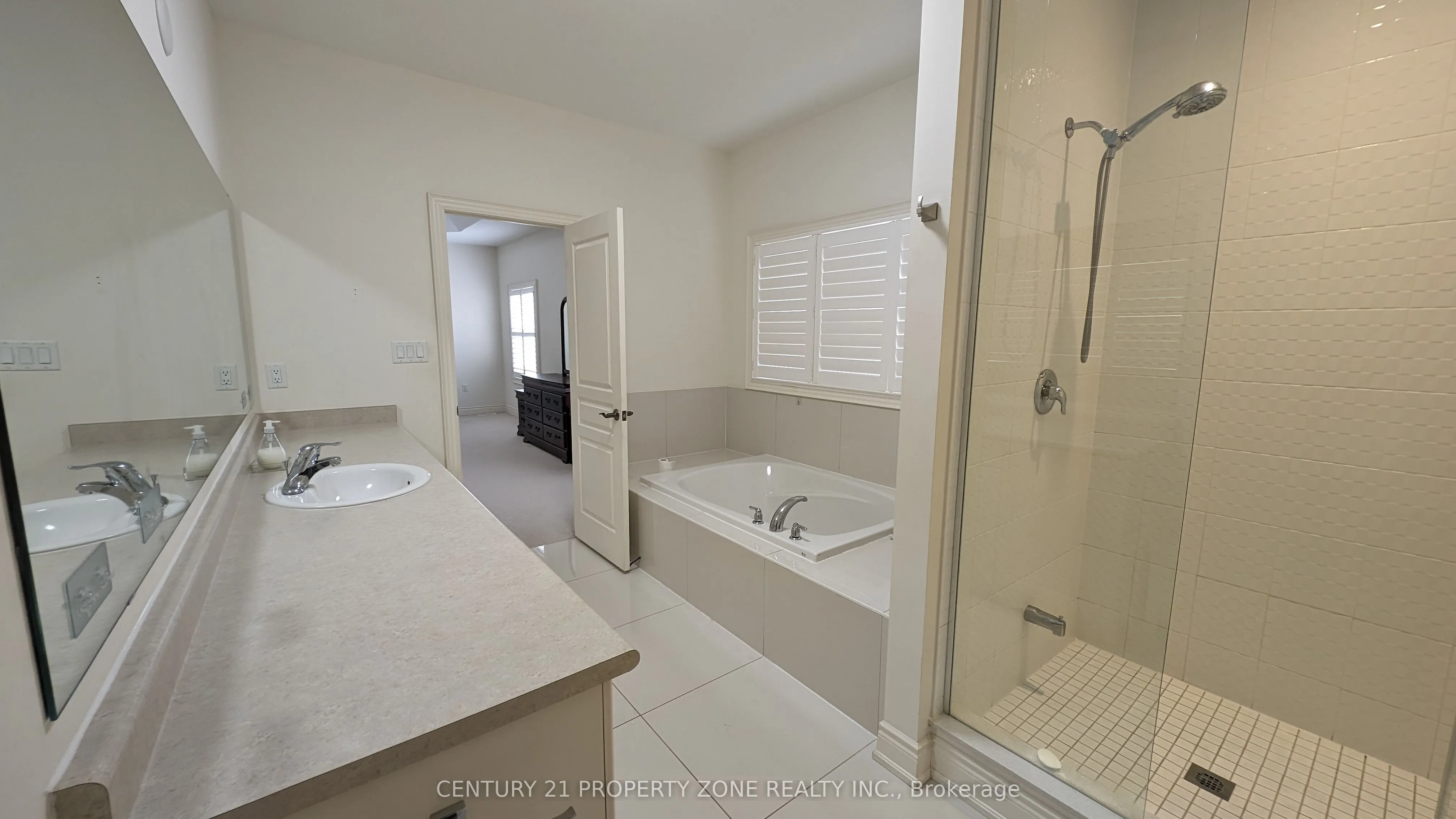 10 Goderich Drive, #Upper