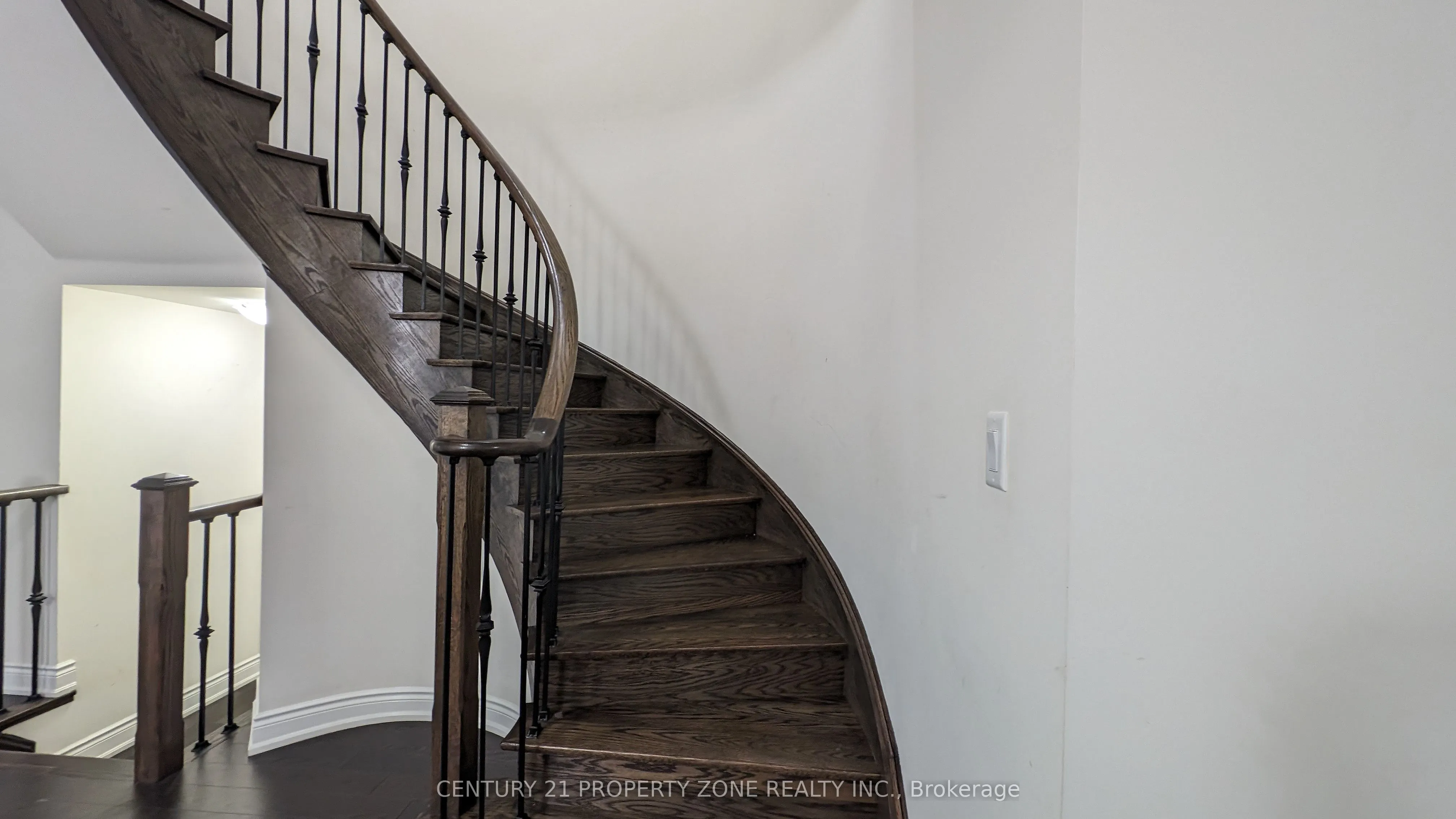 10 Goderich Drive, #Upper