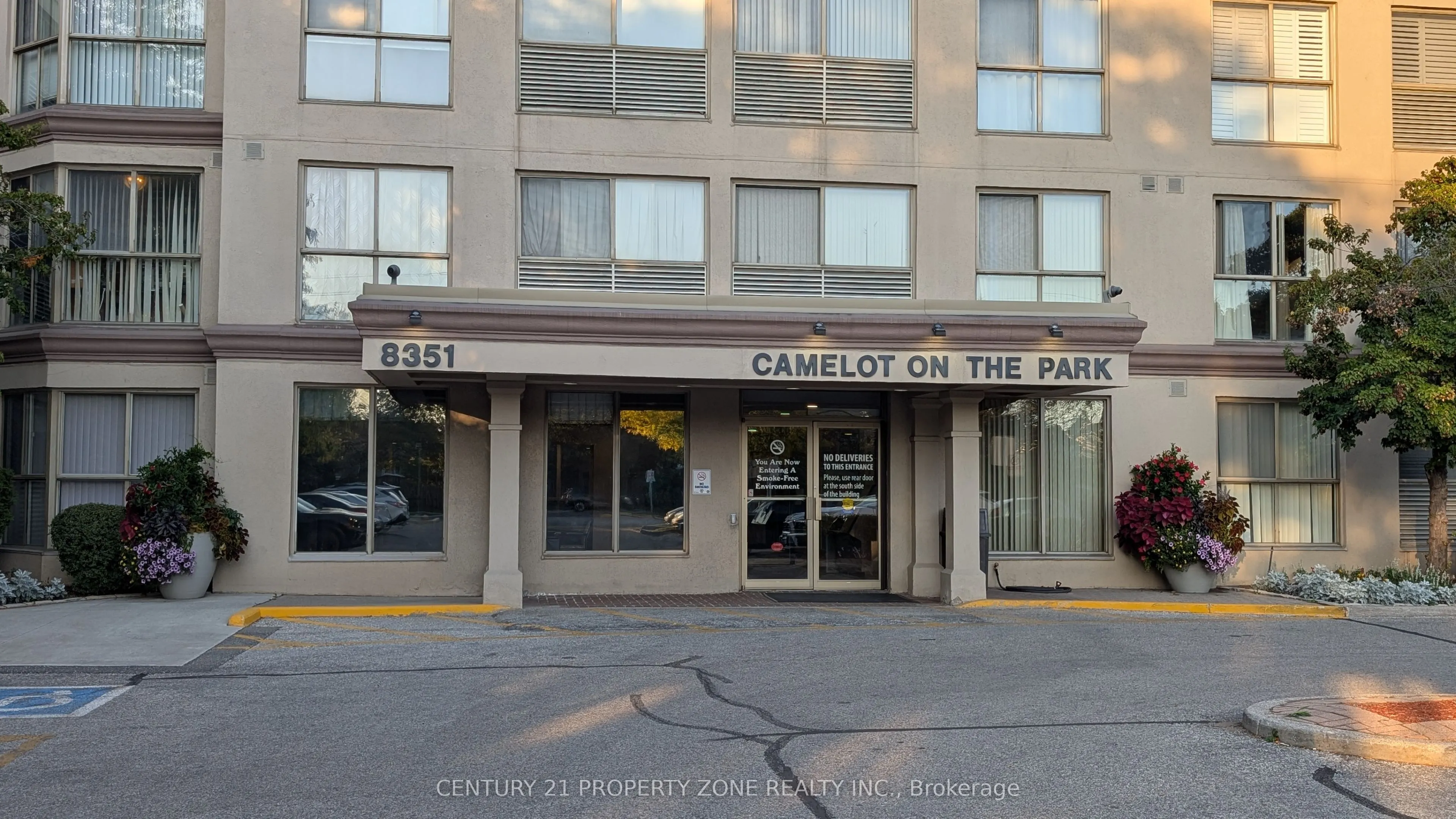 8351 Mclaughlin Road S, #403