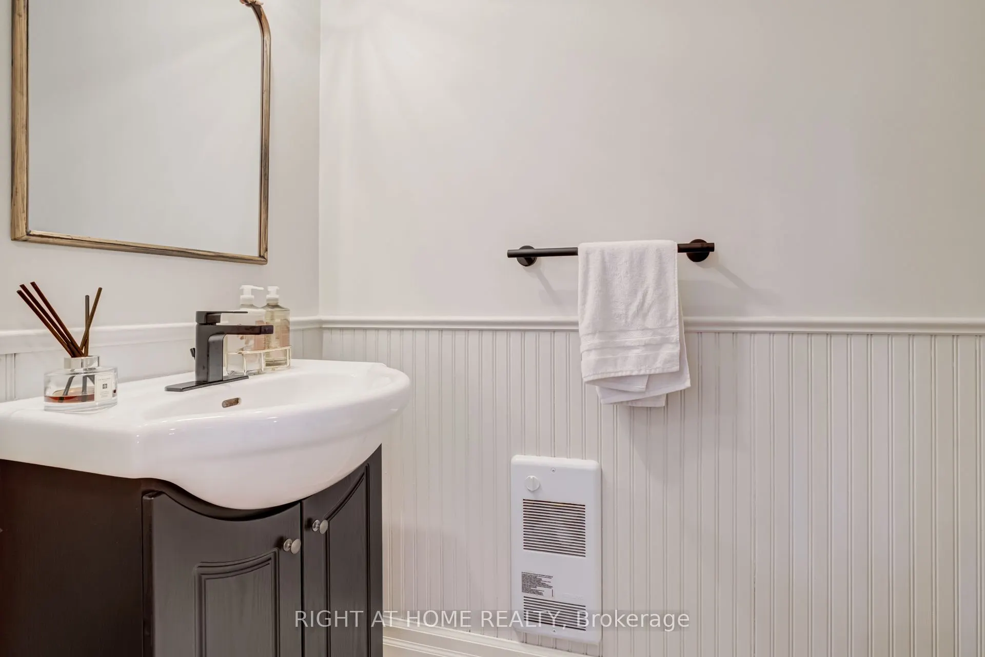 2067 Marine Drive, #9
