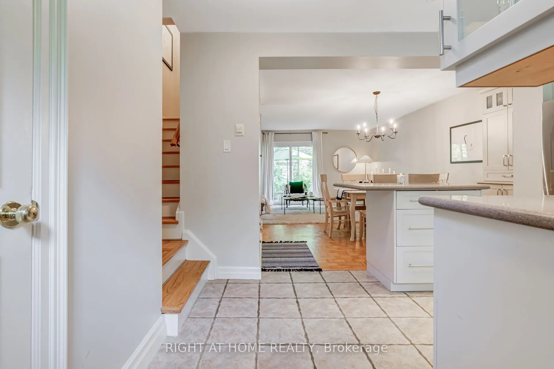 2067 Marine Drive, #9