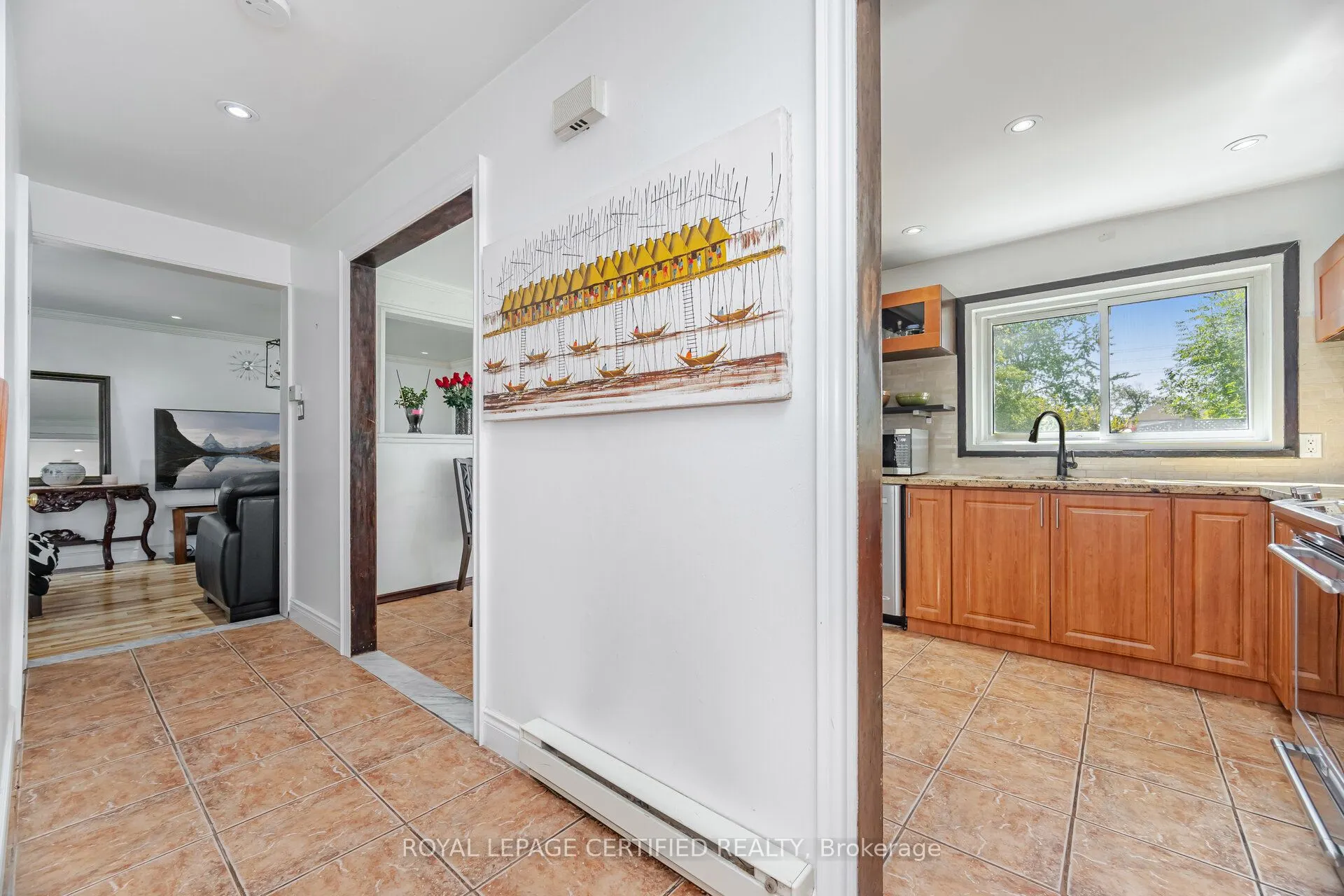 13 Hilldowntree Trail