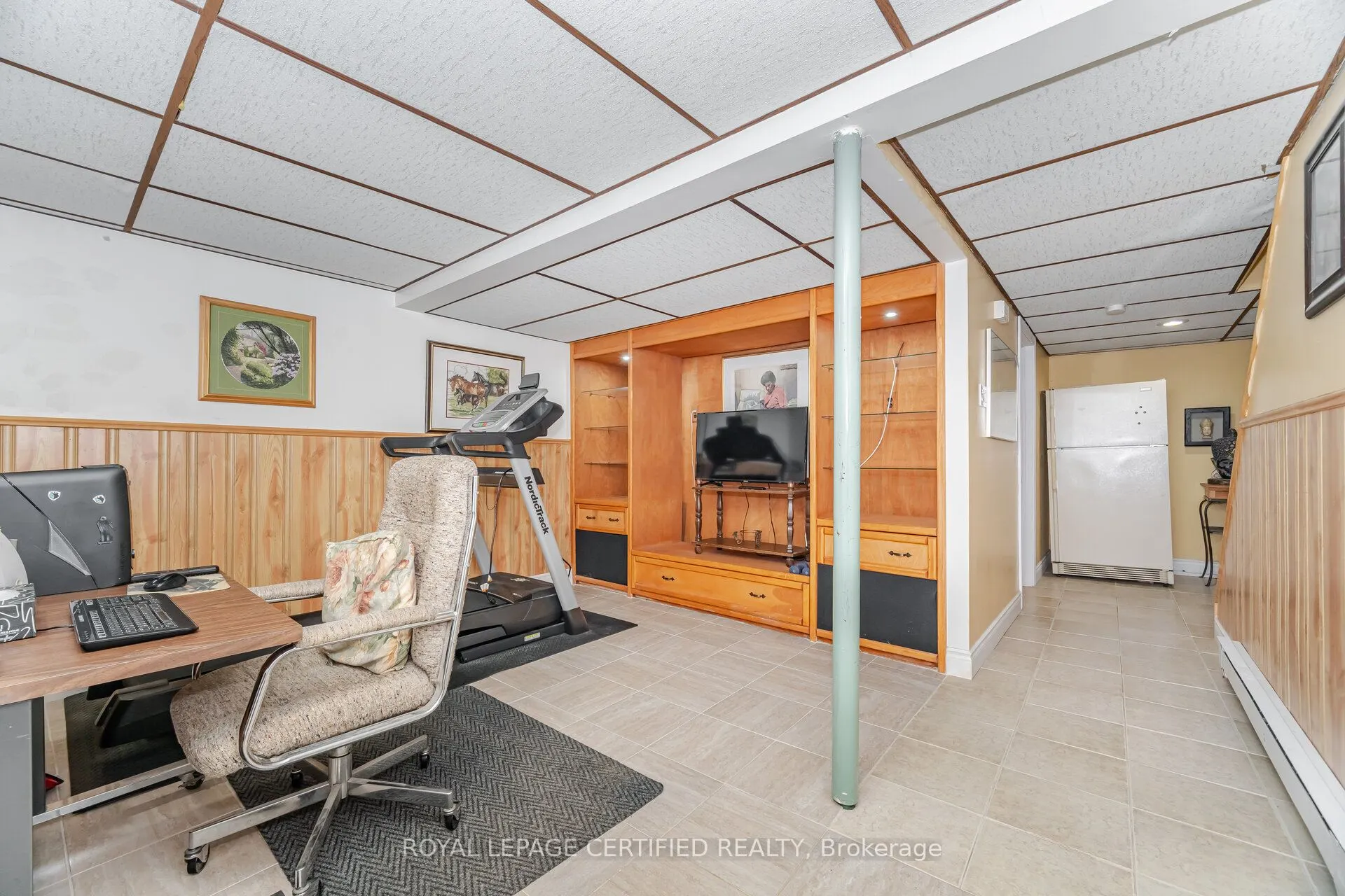 13 Hilldowntree Trail