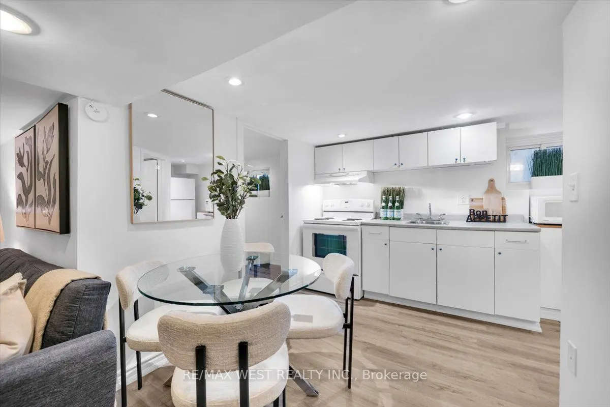 176 Sixth Street