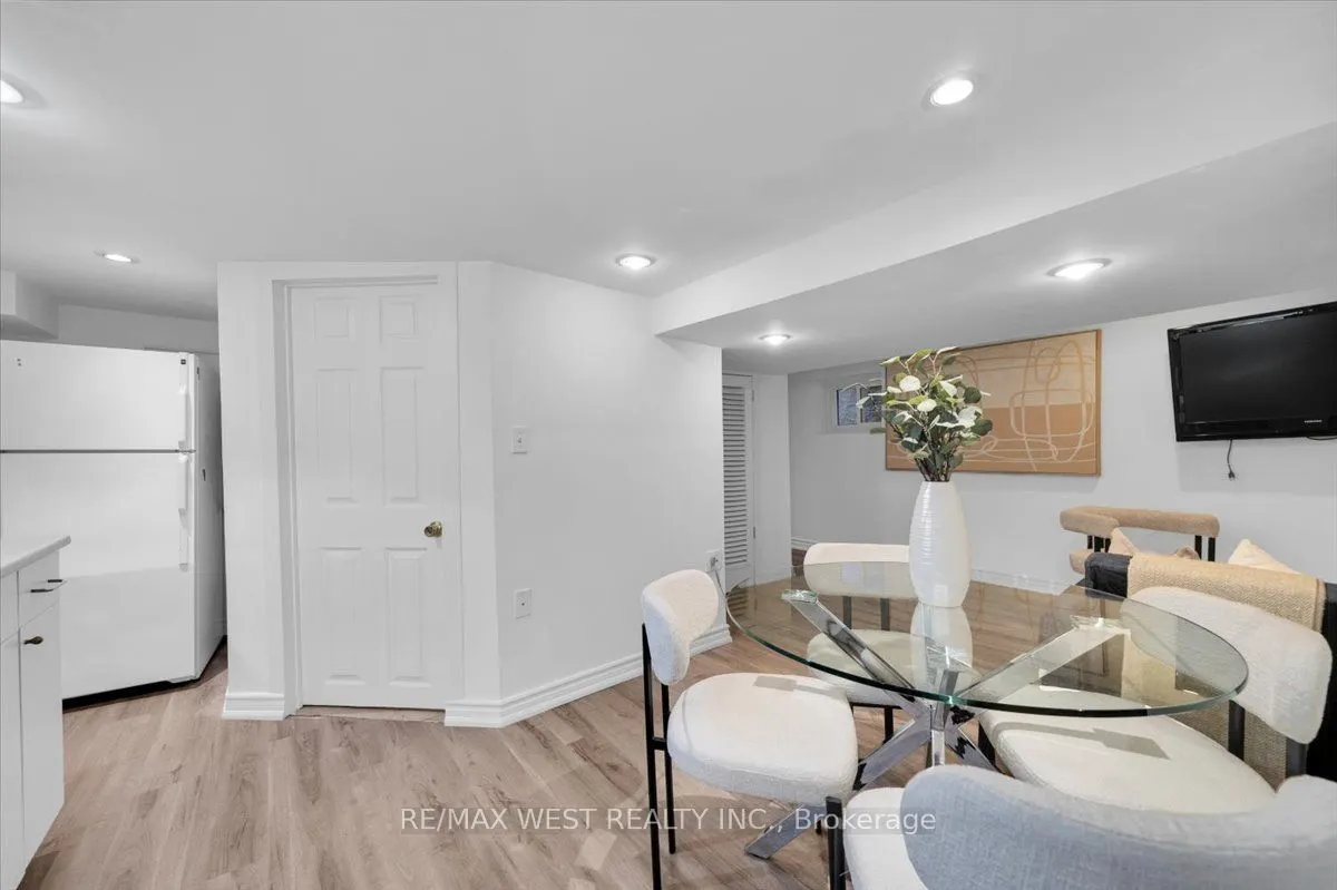 176 Sixth Street