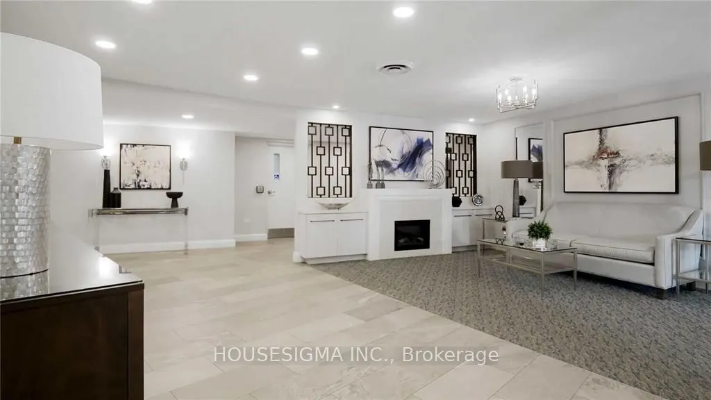1230 Marlborough Court, #1105