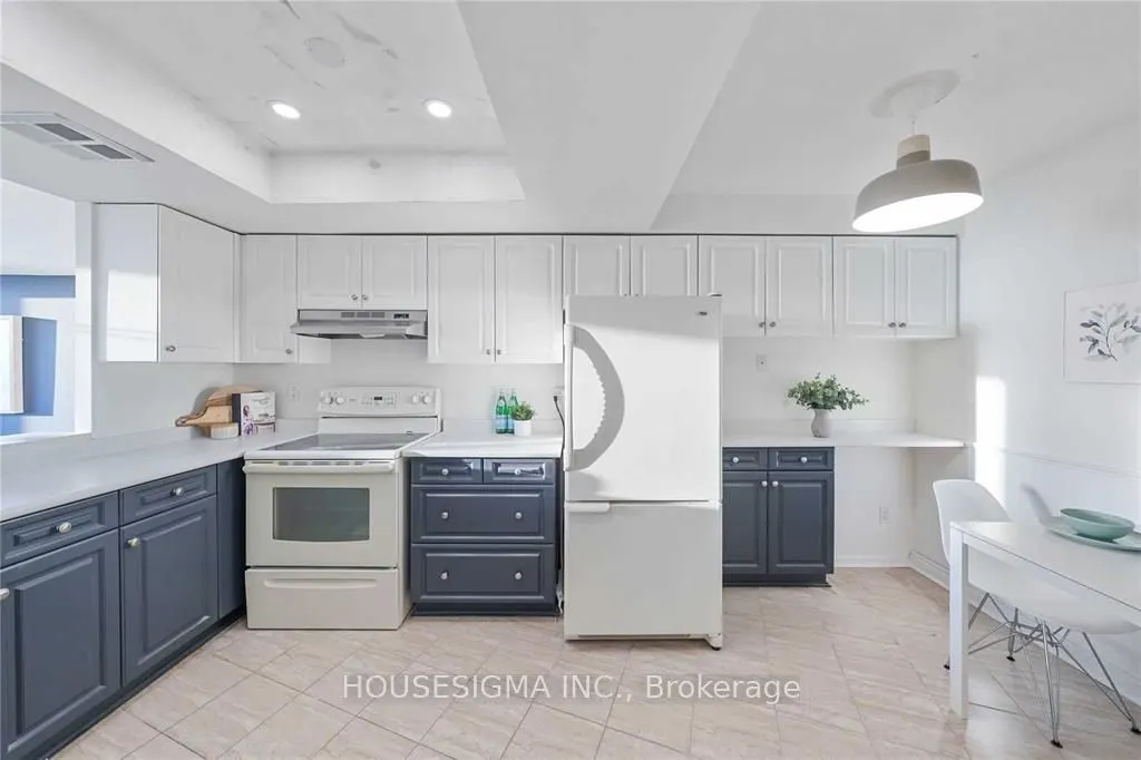1230 Marlborough Court, #1105