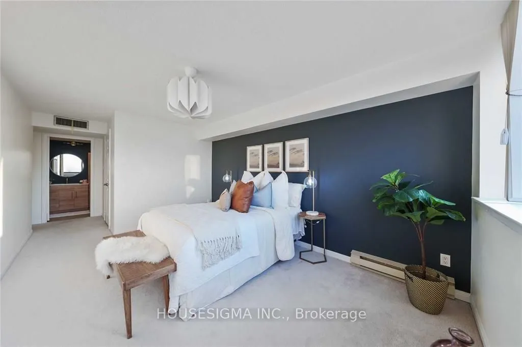 1230 Marlborough Court, #1105