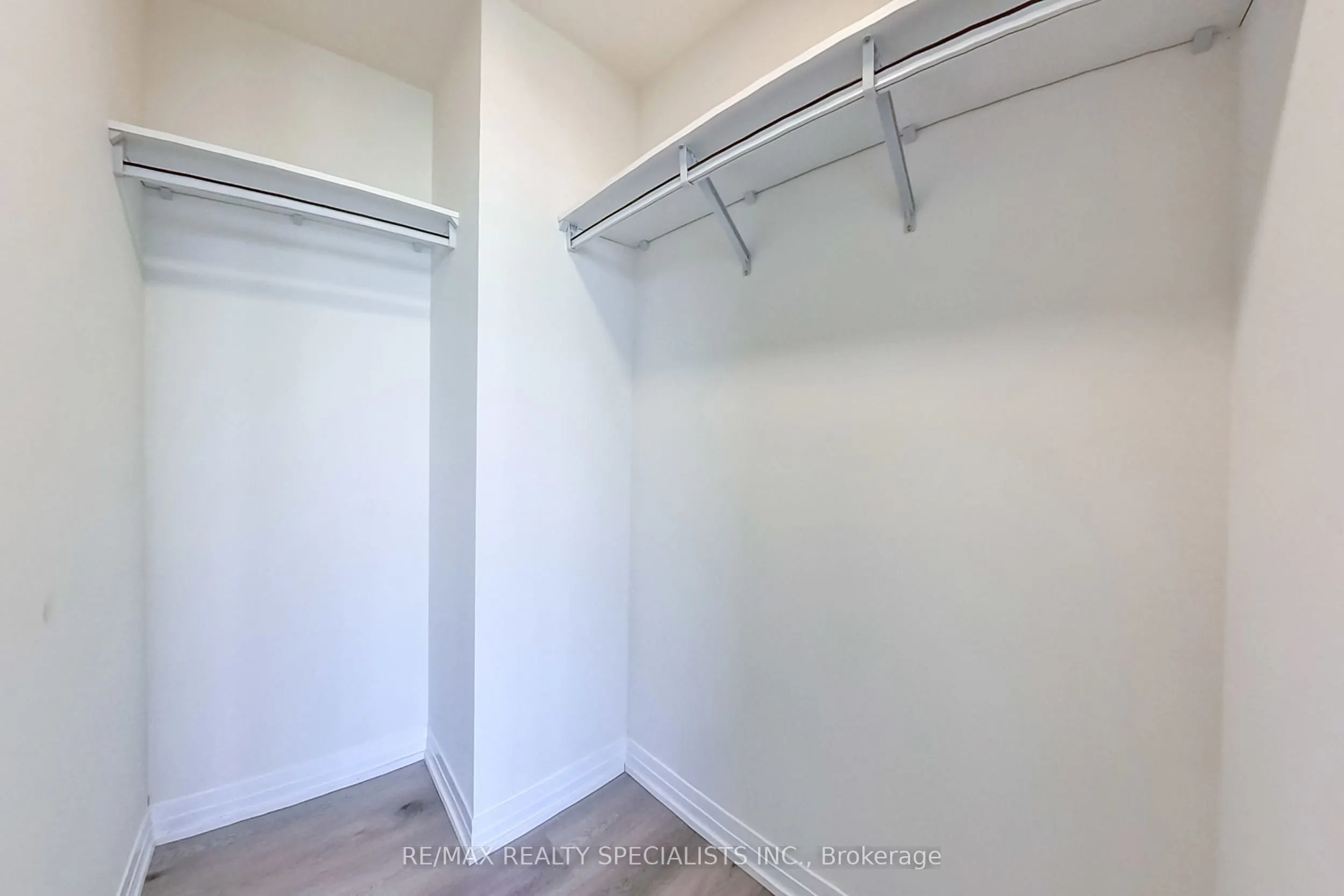 15 Watergarden Drive, #3206