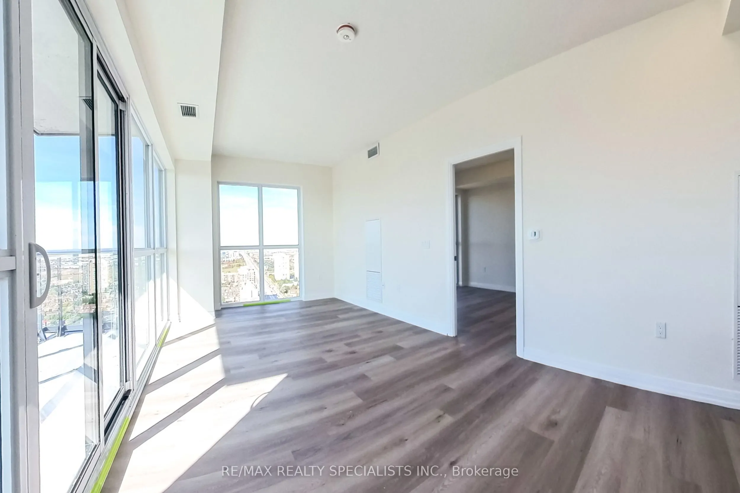 15 Watergarden Drive, #3206