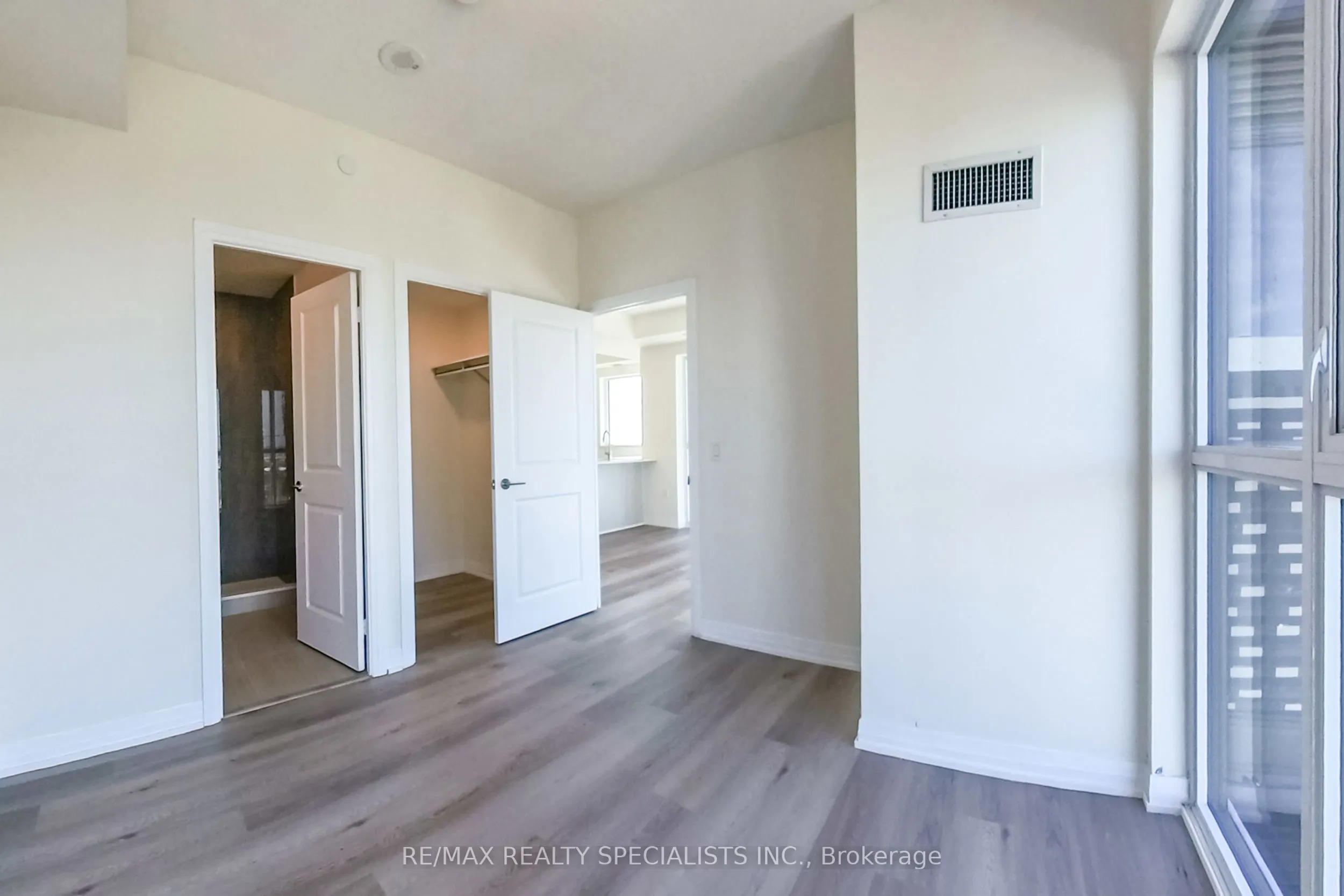 15 Watergarden Drive, #3206