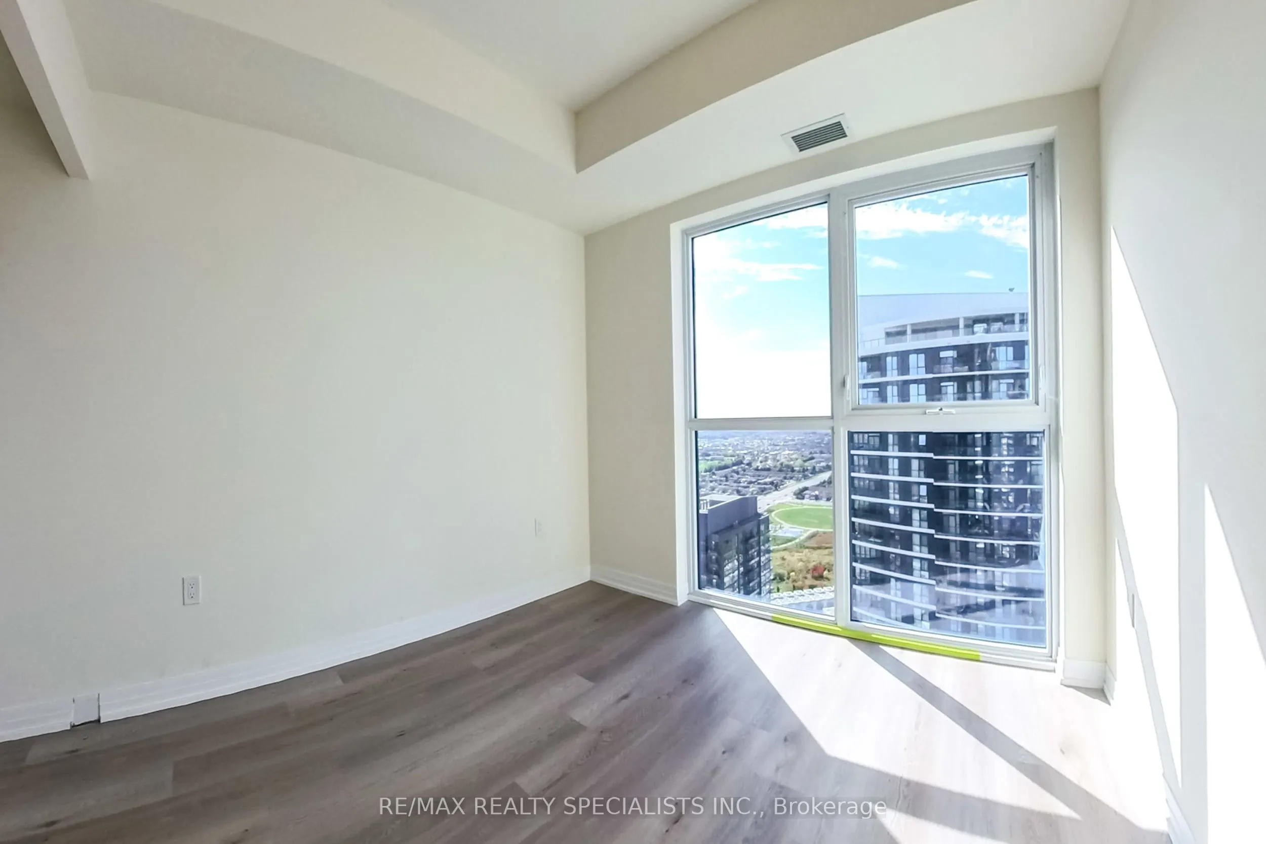 15 Watergarden Drive, #3206