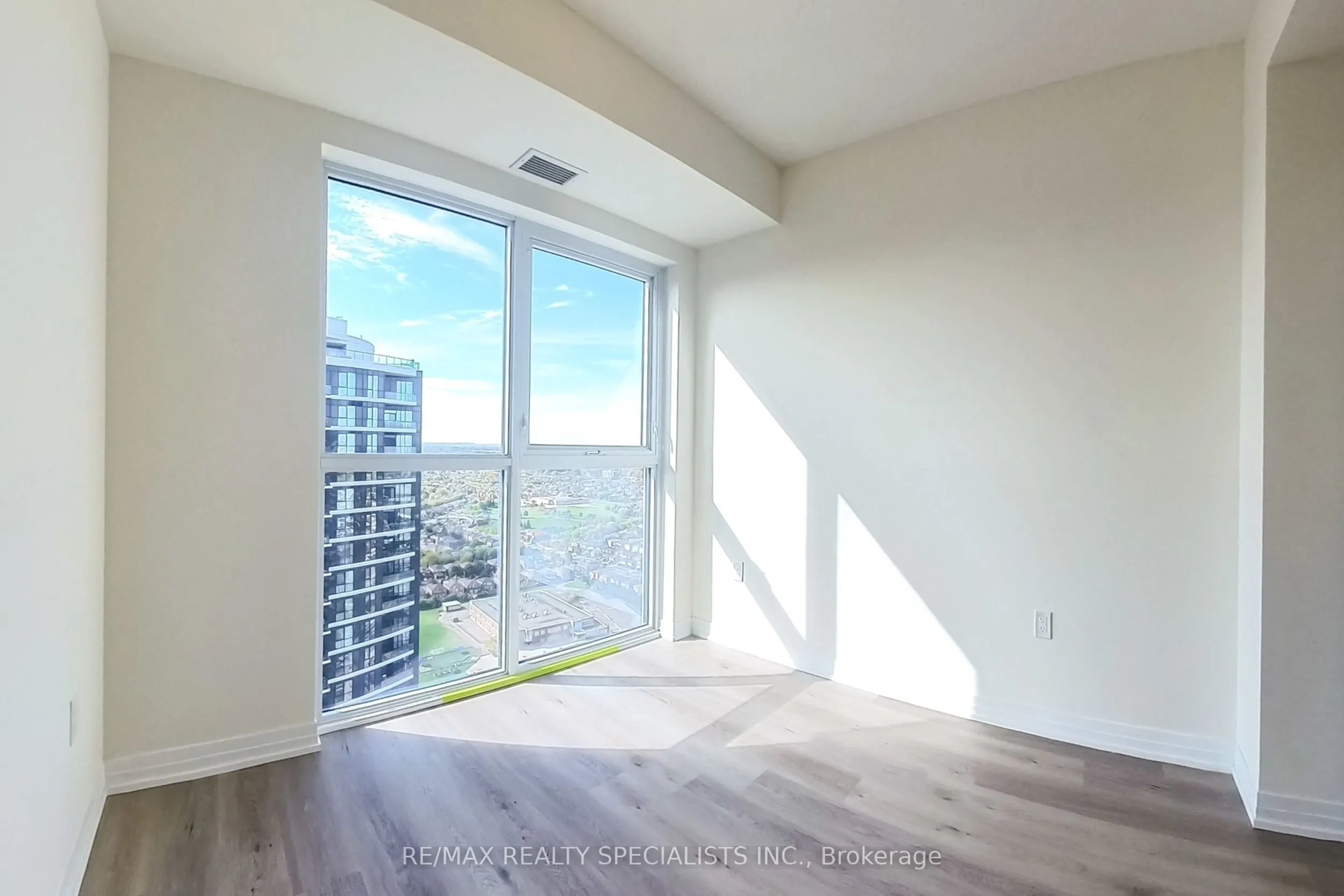 15 Watergarden Drive, #3206