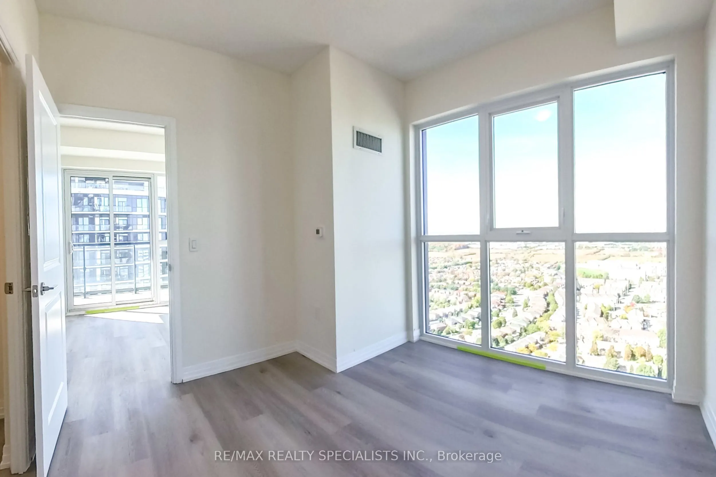 15 Watergarden Drive, #3206
