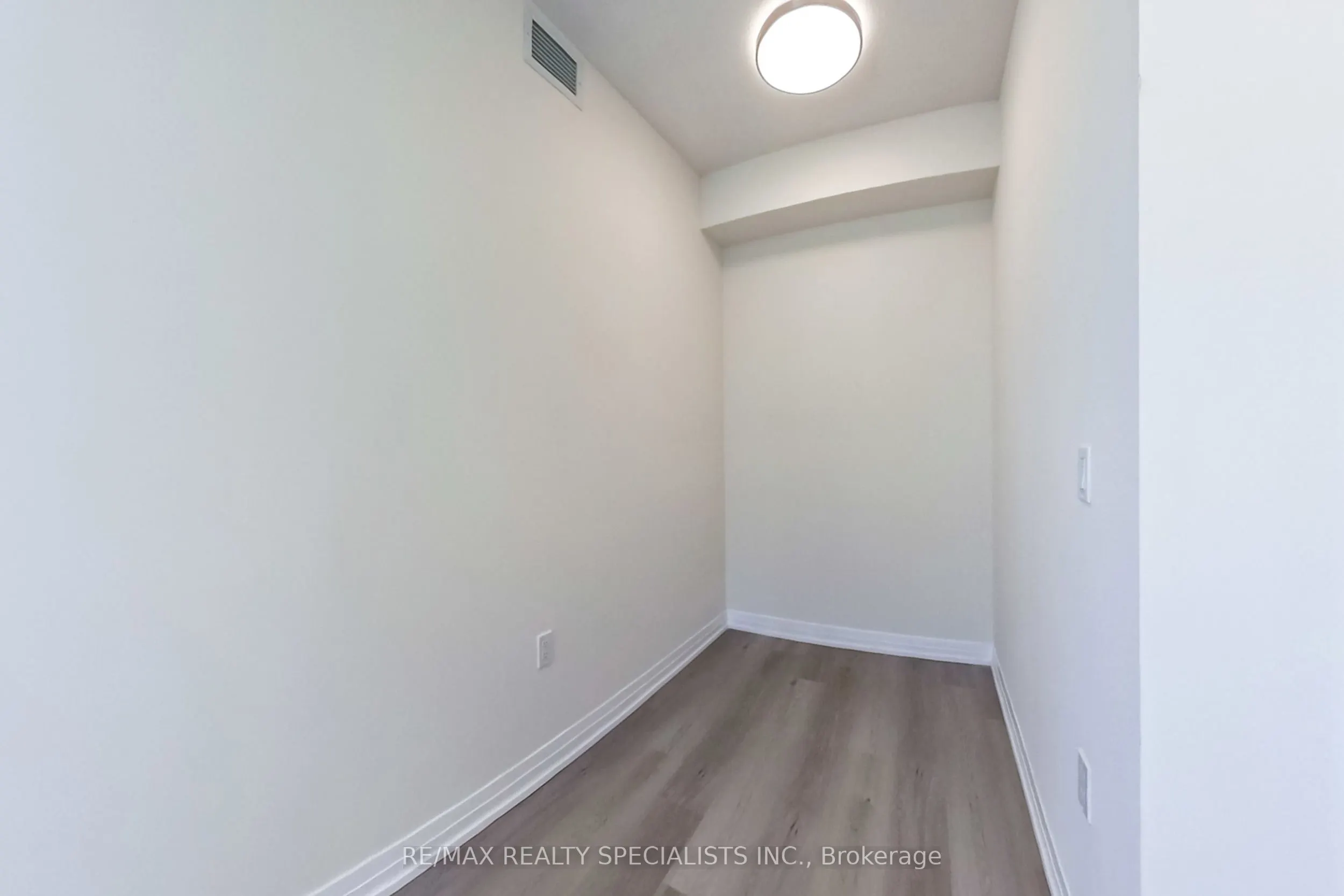 15 Watergarden Drive, #3206
