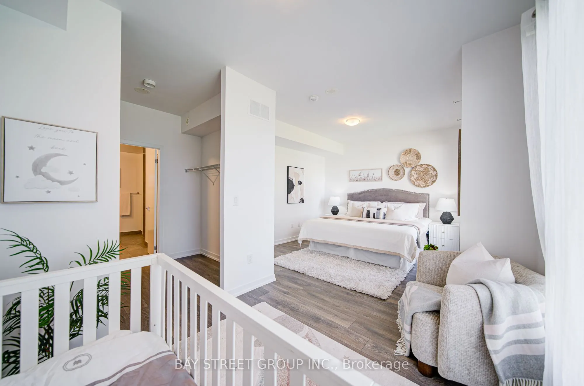 2530 Eglinton Avenue W, #116
