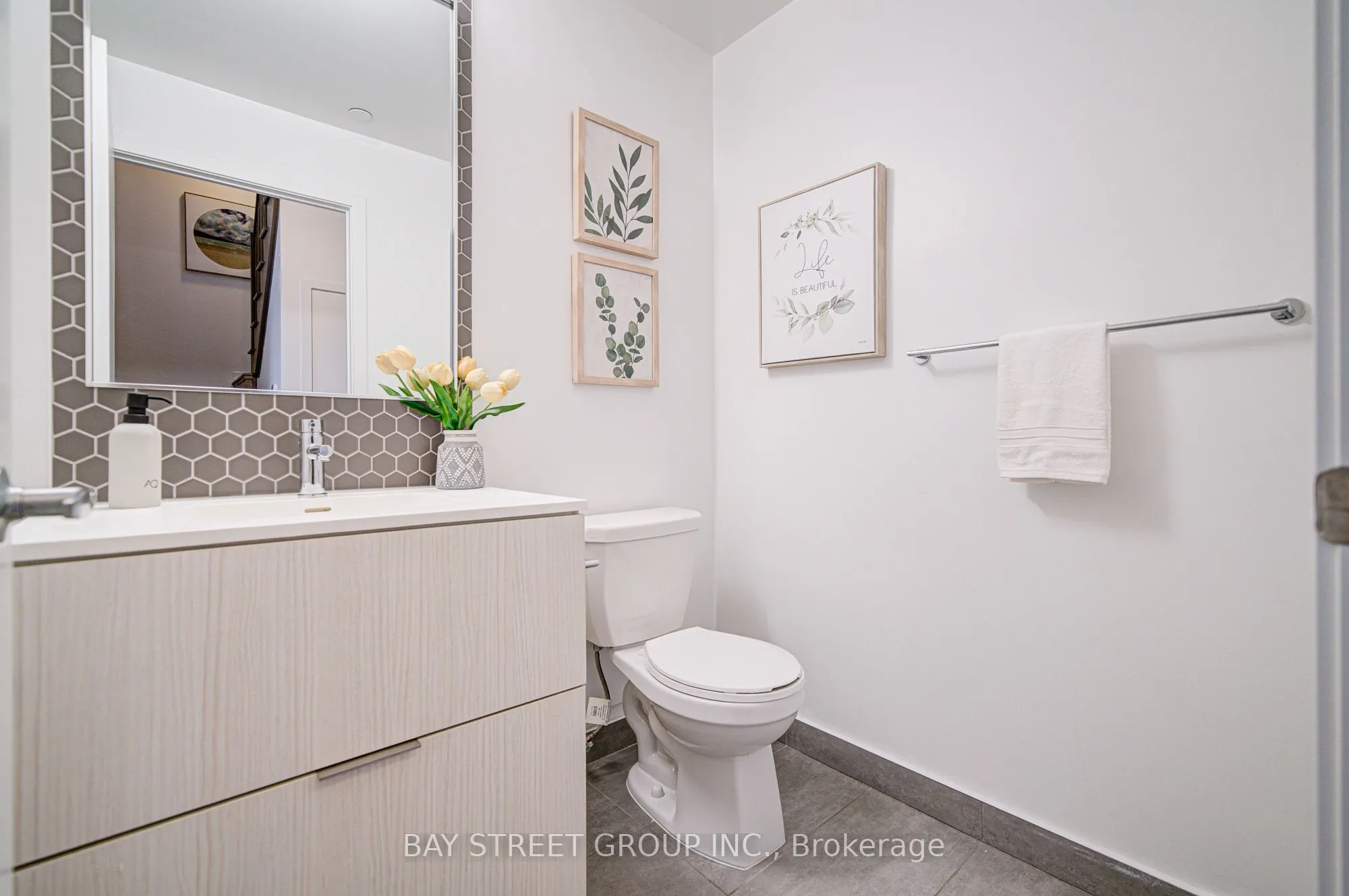2530 Eglinton Avenue W, #116