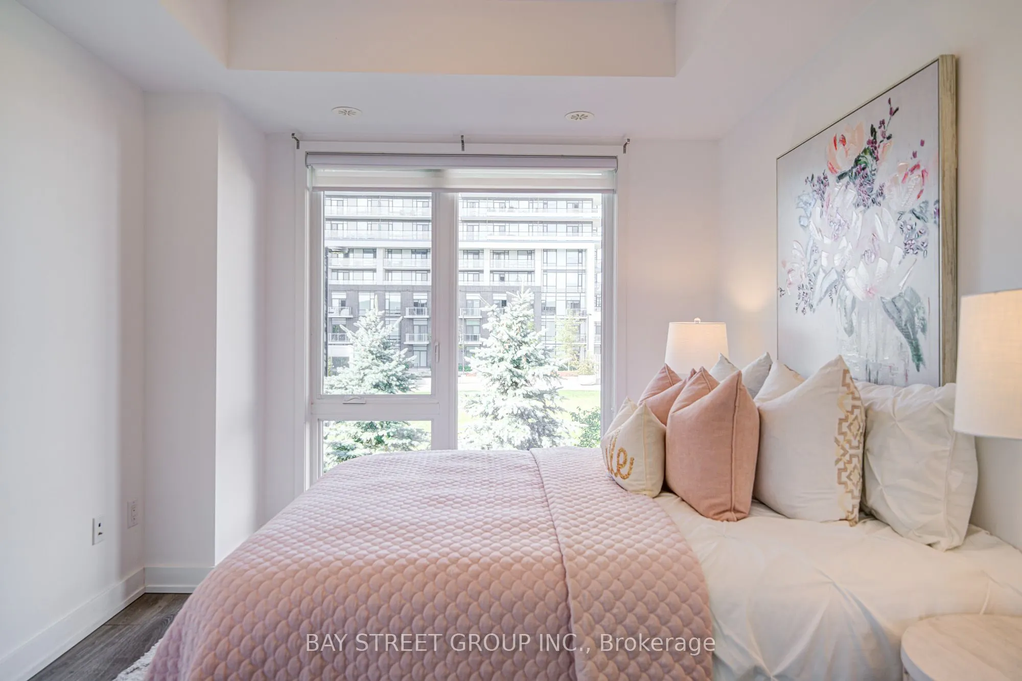 2530 Eglinton Avenue W, #116