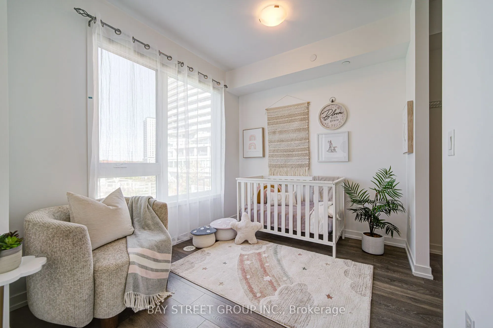 2530 Eglinton Avenue W, #116