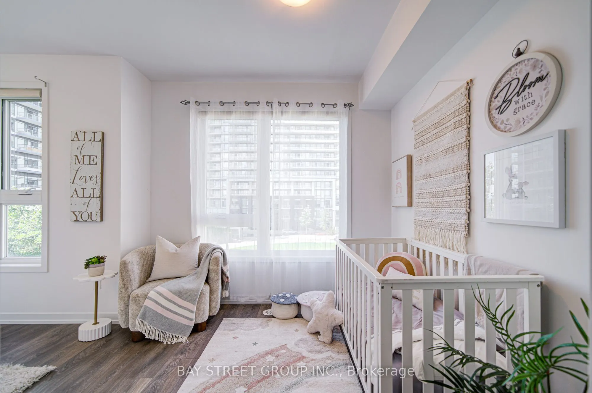 2530 Eglinton Avenue W, #116