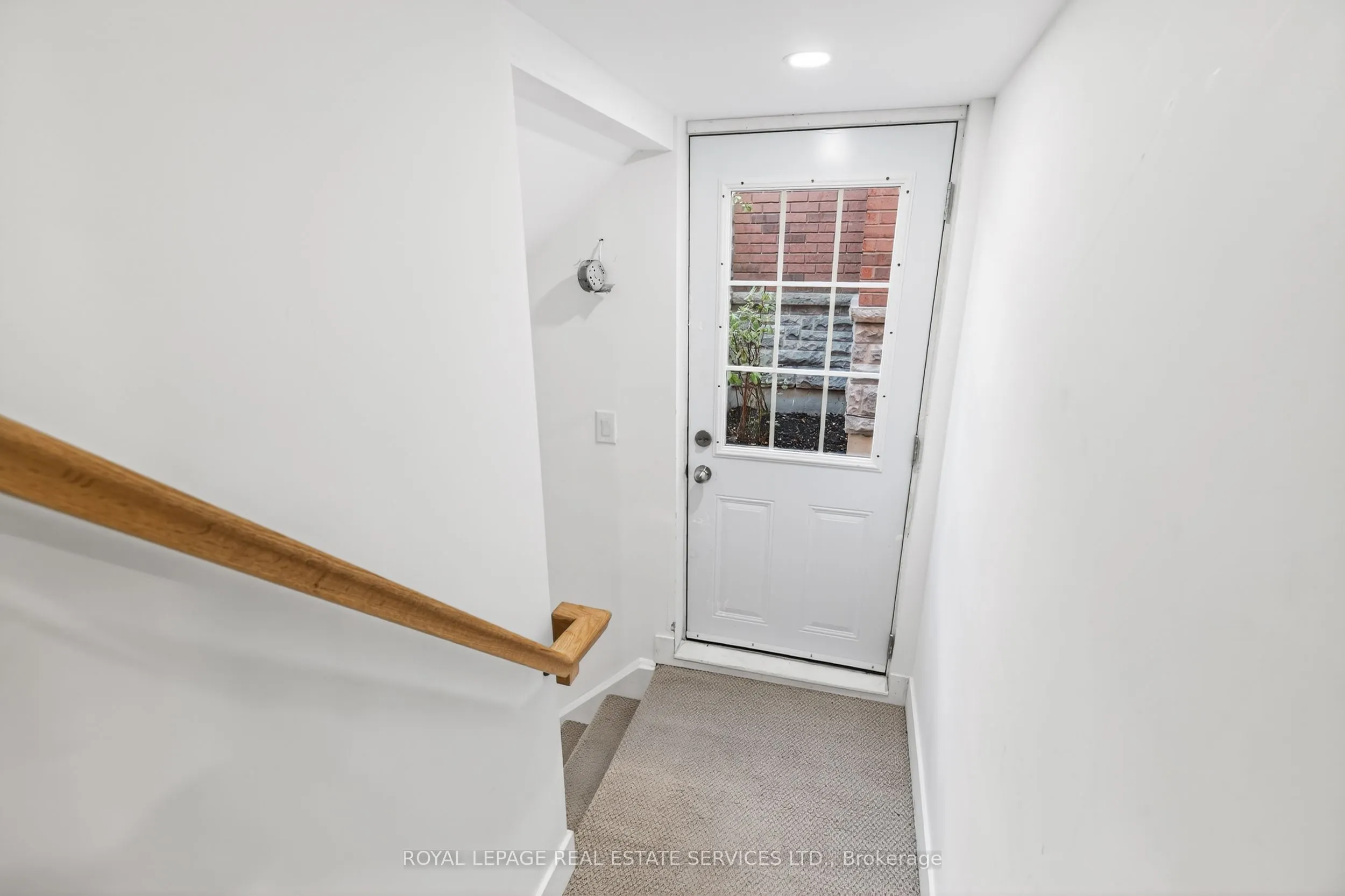 2240 PINE GLEN Road