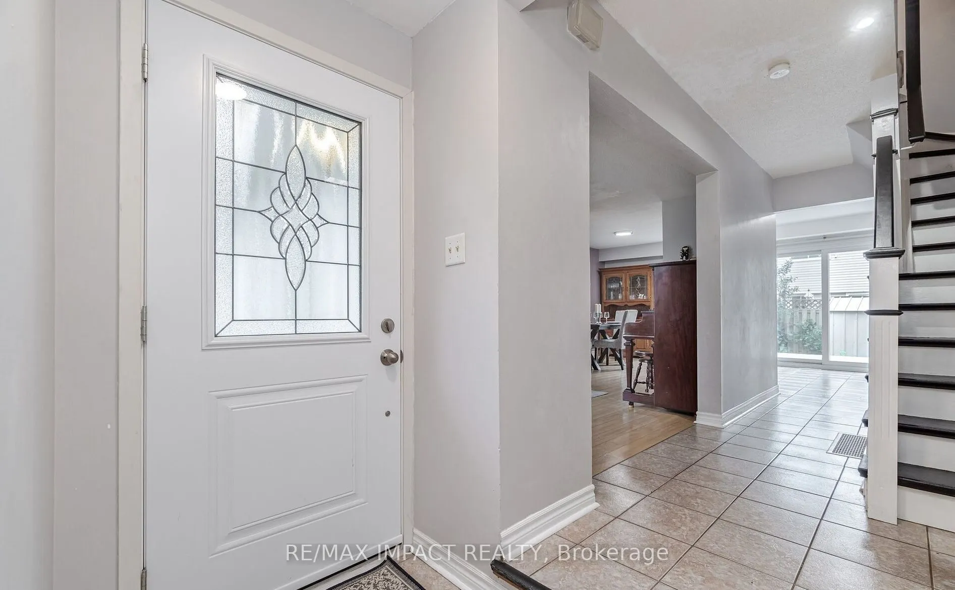 39 Courtleigh Square