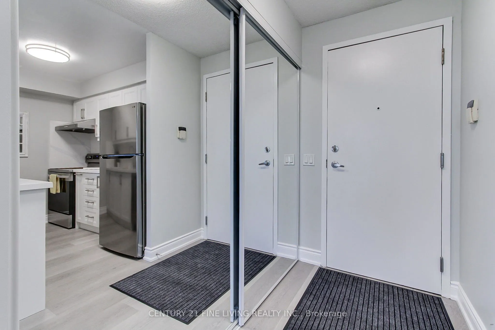 55 Strathaven Drive, #1415
