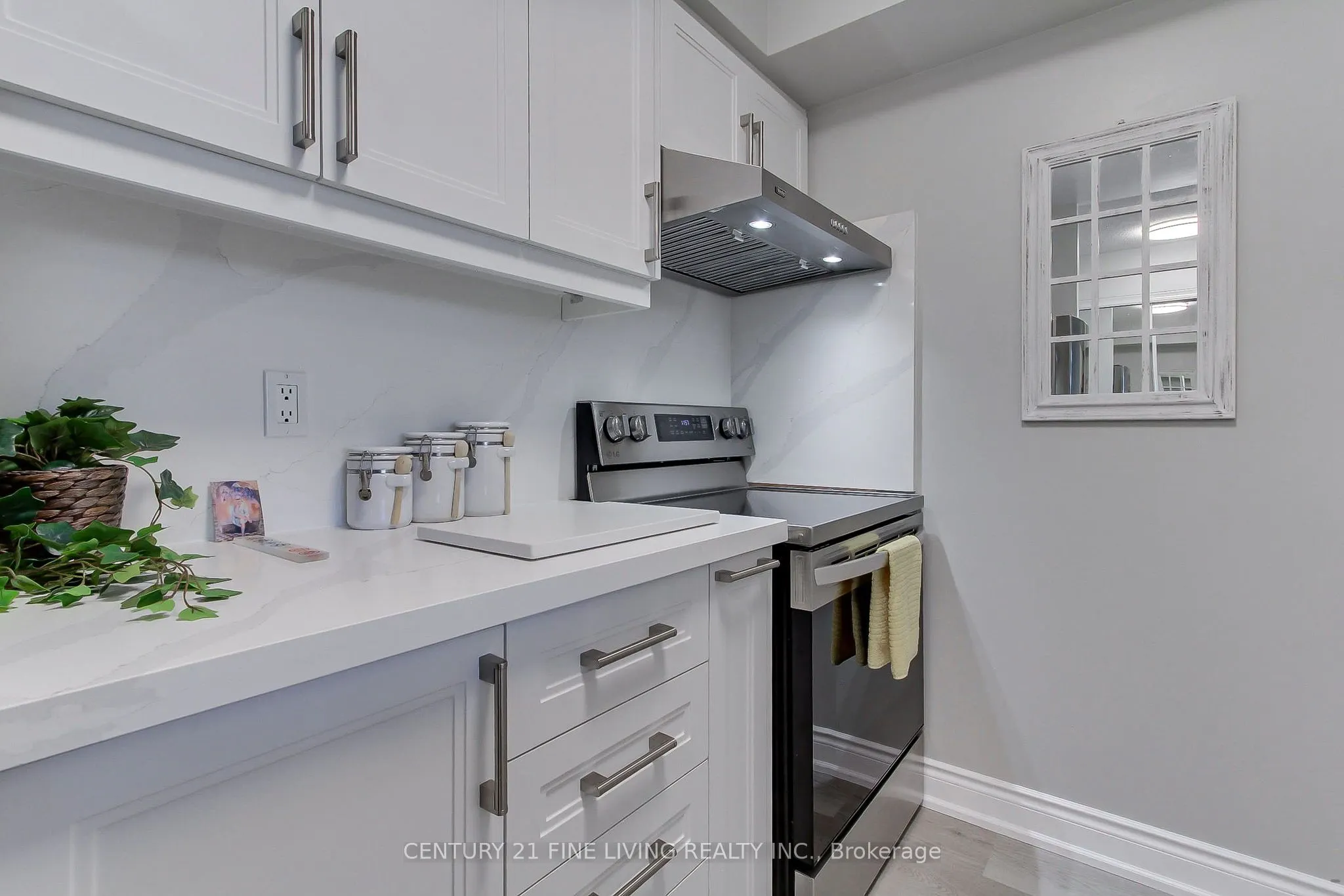 55 Strathaven Drive, #1415