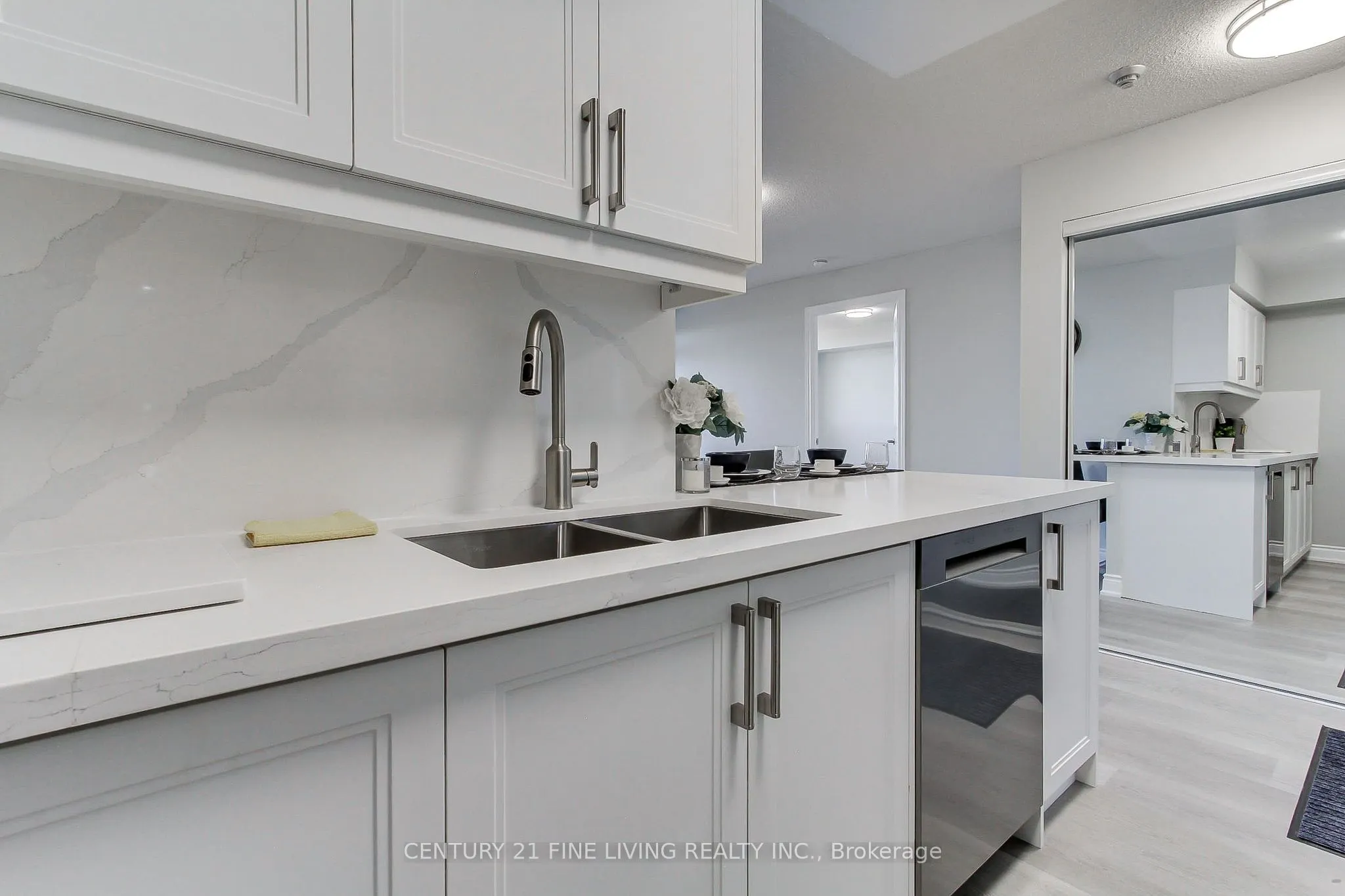 55 Strathaven Drive, #1415