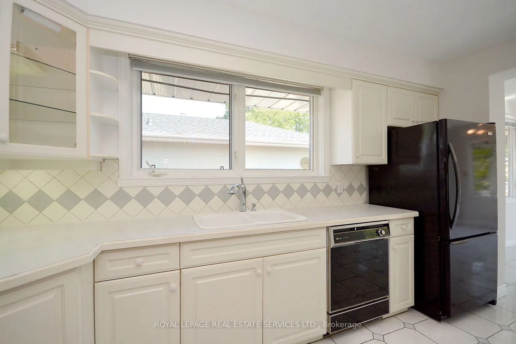 1144 Sarta Road, #Upper