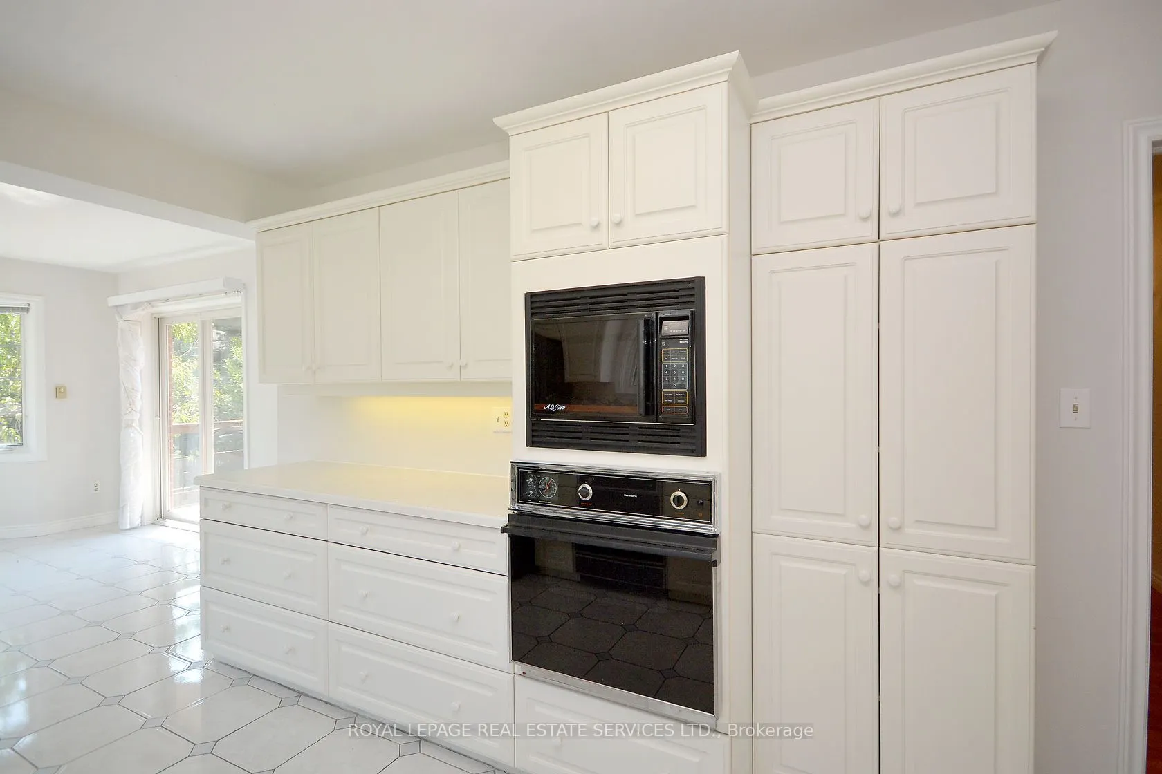 1144 Sarta Road, #Upper
