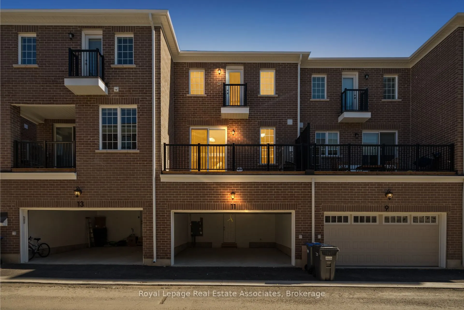 11 Cullingtree Place