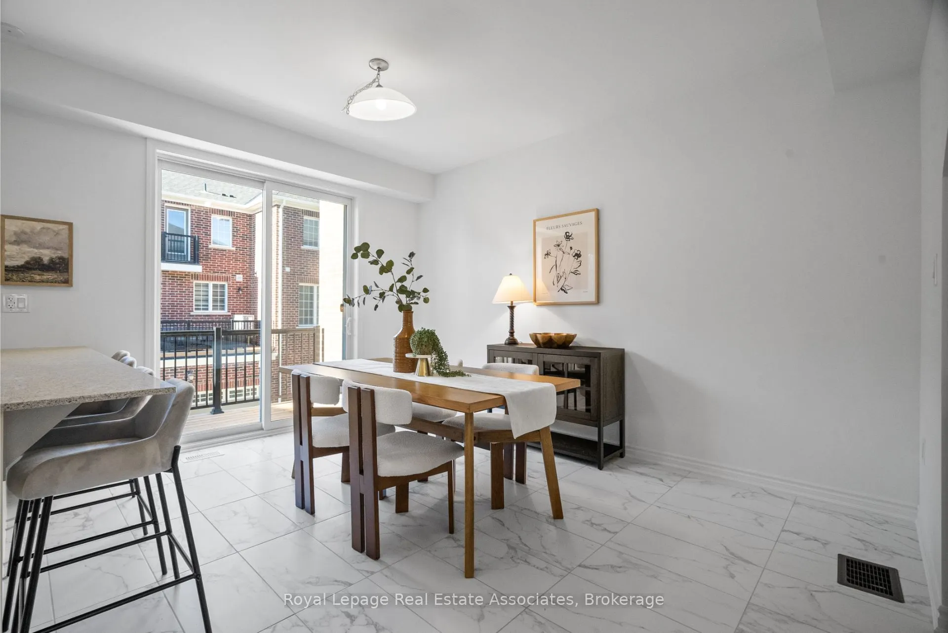 11 Cullingtree Place