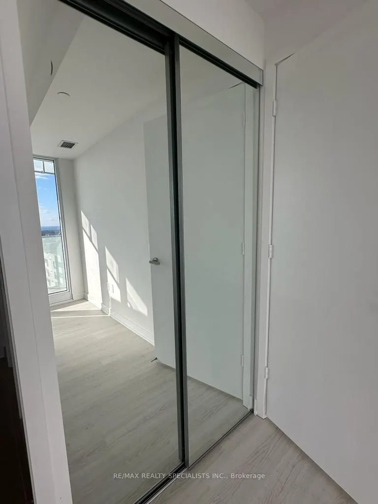 3883 QUARTZ Road, #2106