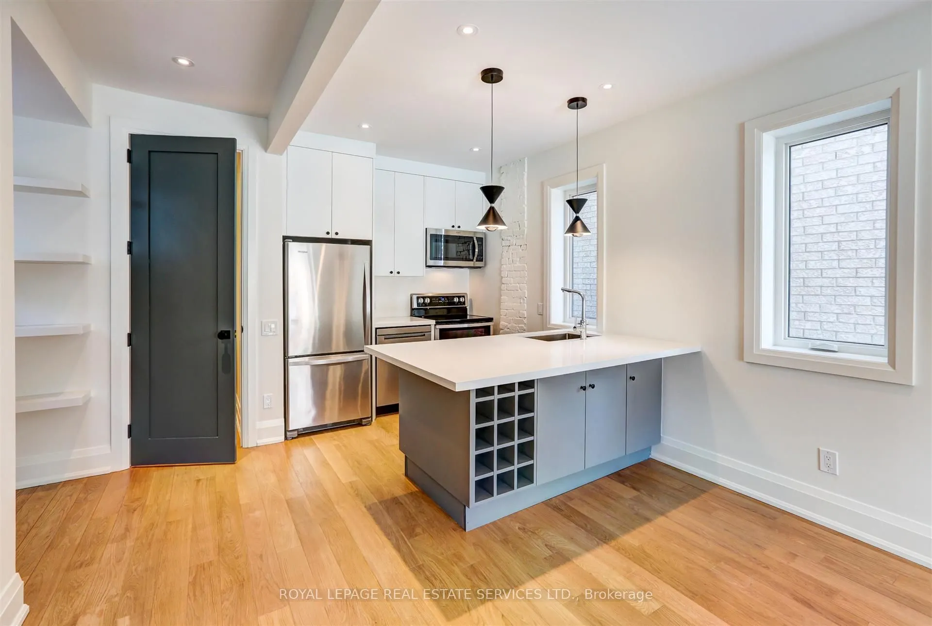 25 Boler Street, #front/main