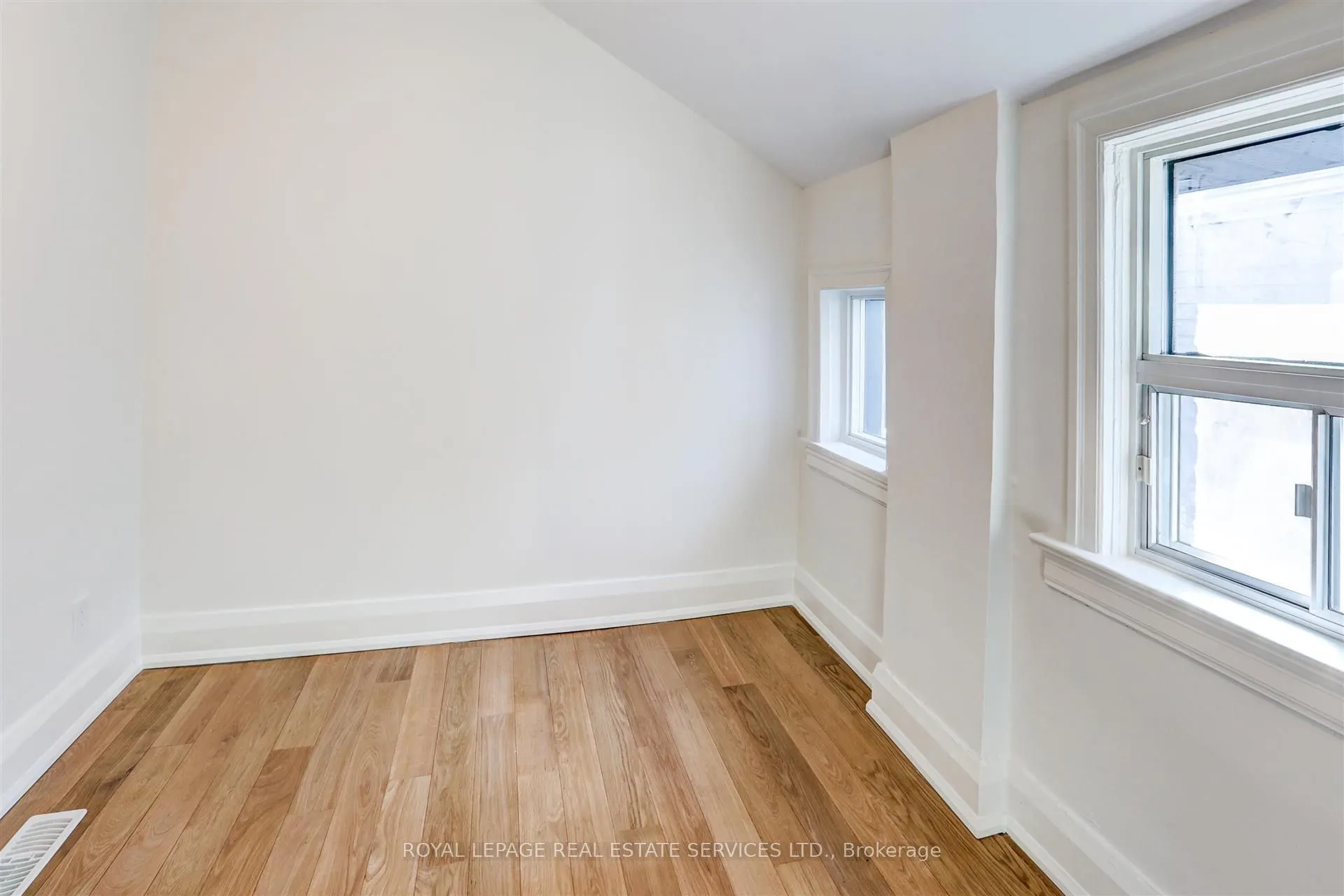 25 Boler Street, #front/main