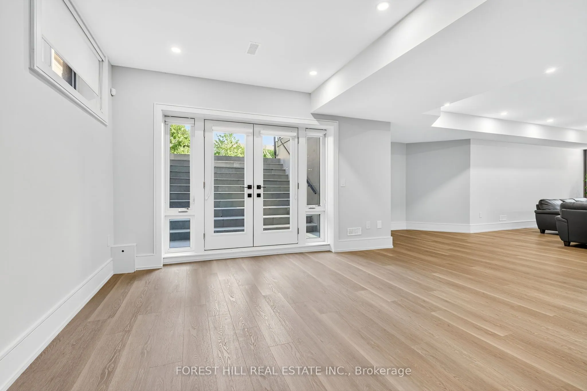 221 Morden Road